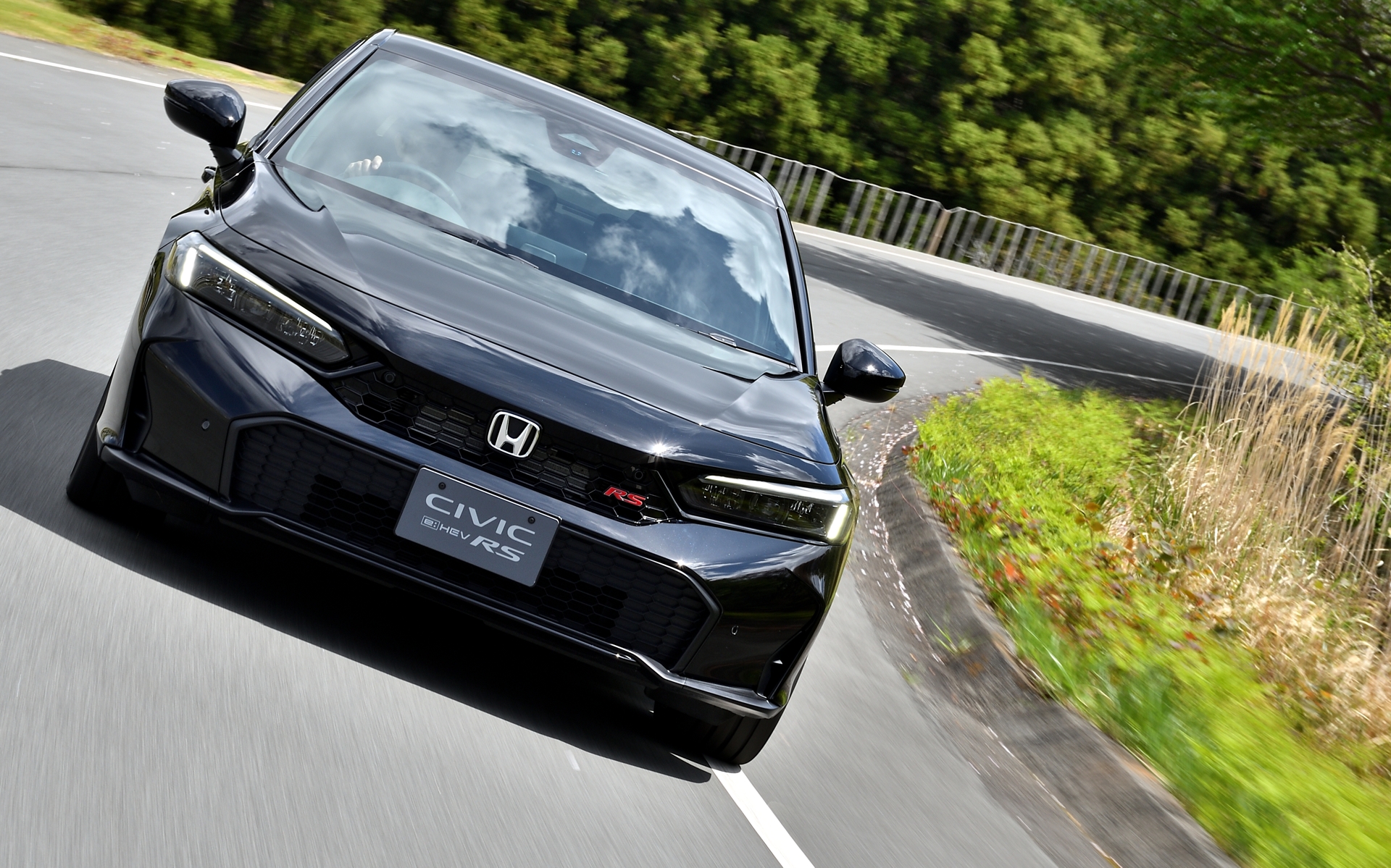 人とクルマがシンクロするあやつる喜びを味わえる