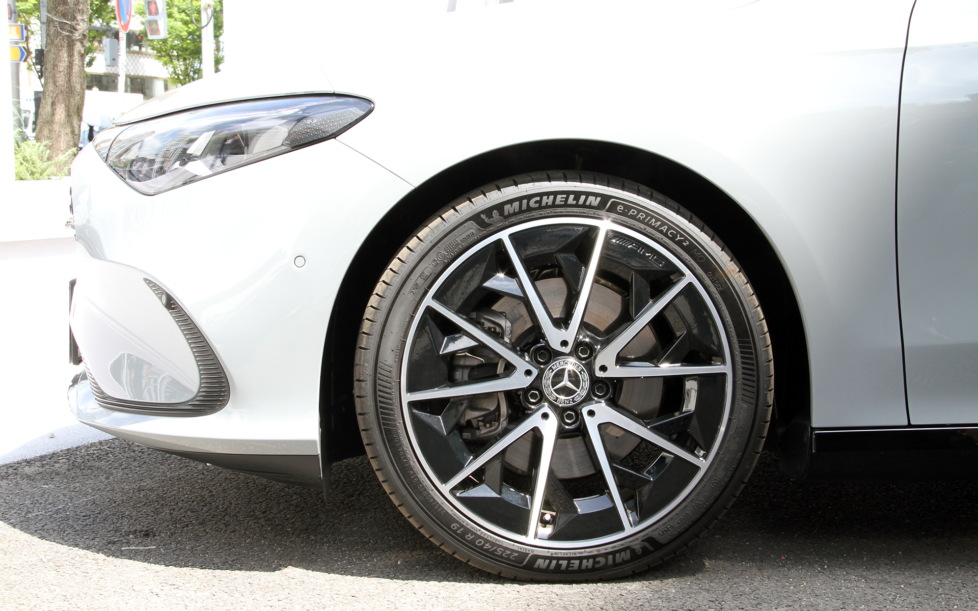 新型CLAではBEVと48Vハイブリッド内燃機関モデルを用意（写真は後者）