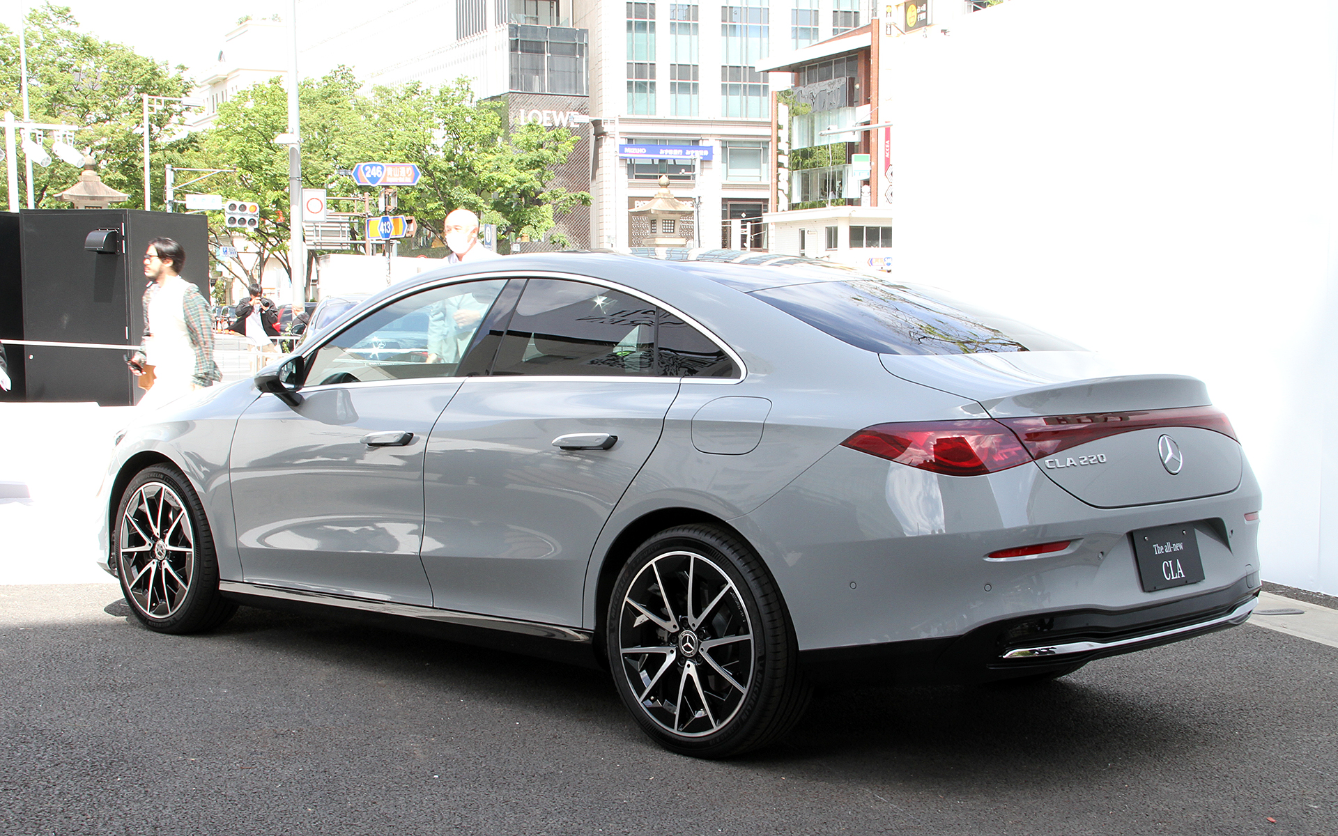 新型CLAではBEVと48Vハイブリッド内燃機関モデルを用意（写真は後者）