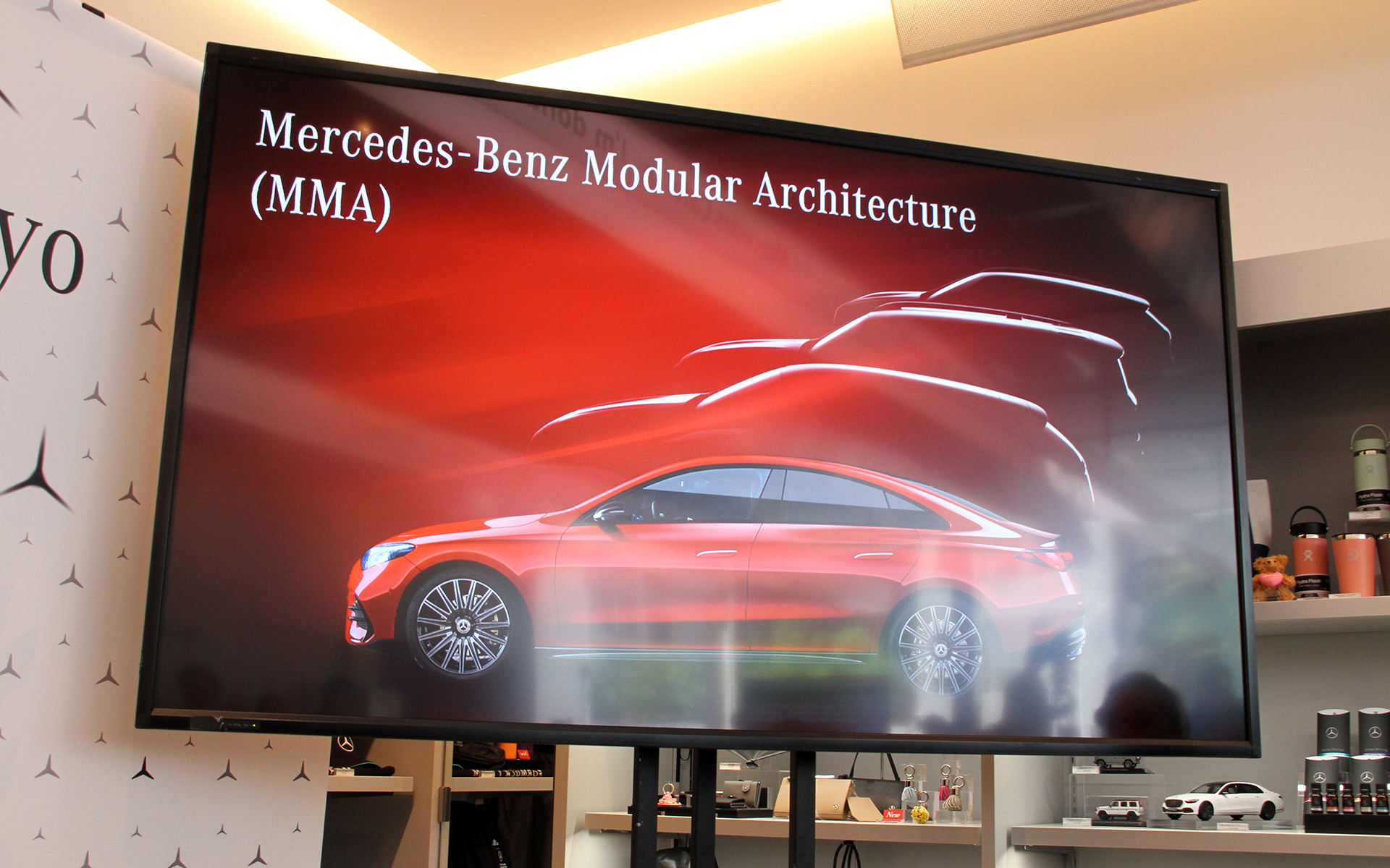 新型CLAは柔軟な電動パワートレーンの選択を可能にするメルセデス・モジュラー・アーキテクチャ（MMA）を採用