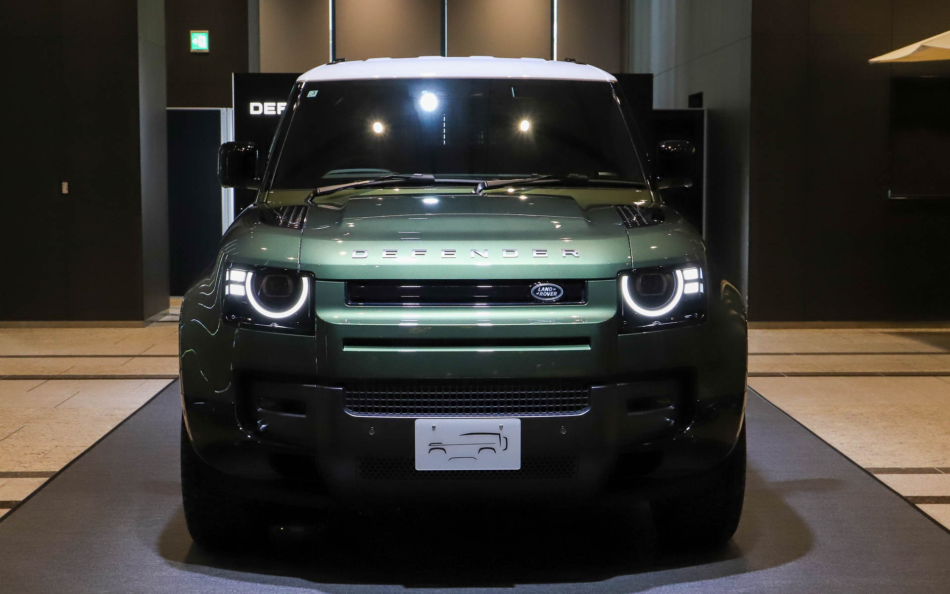 架空のコーヒーショップをイメージした展示となっていた