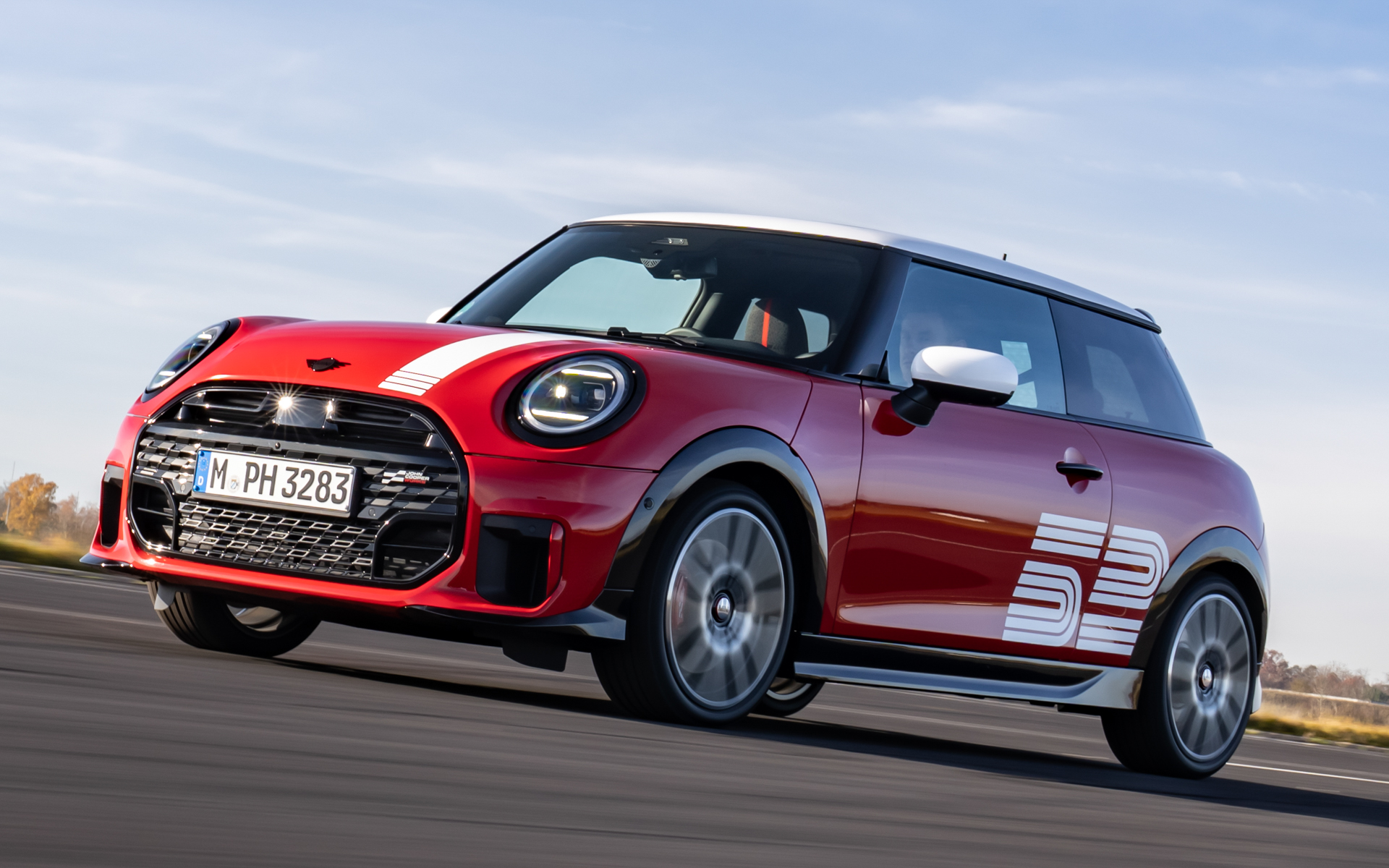 特別モデル「MINI 1965ビクトリーエディション」