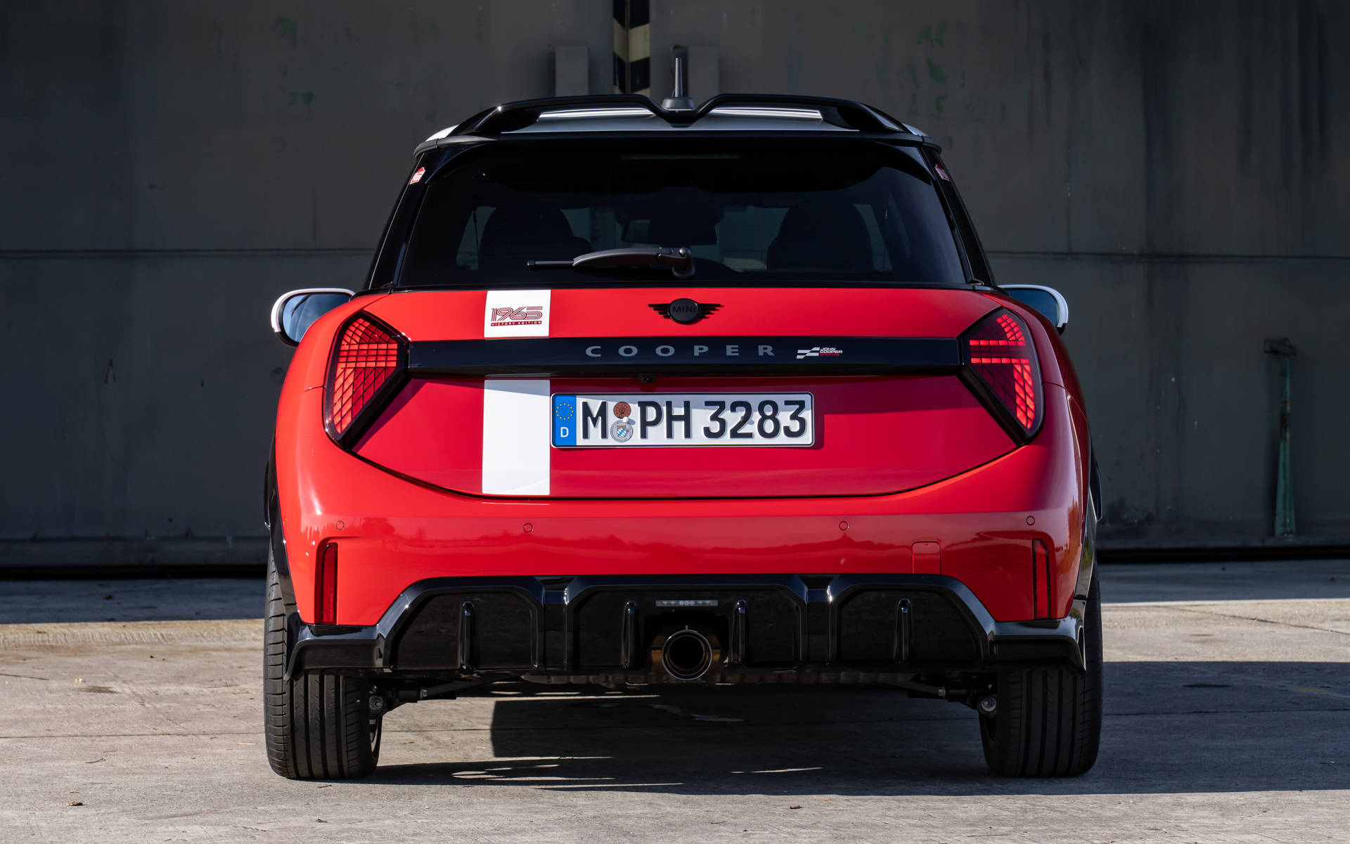 特別モデル「MINI 1965ビクトリーエディション」