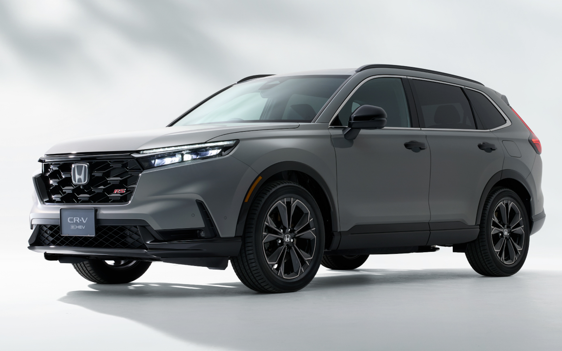 写真は「CR-V」（日本仕様）