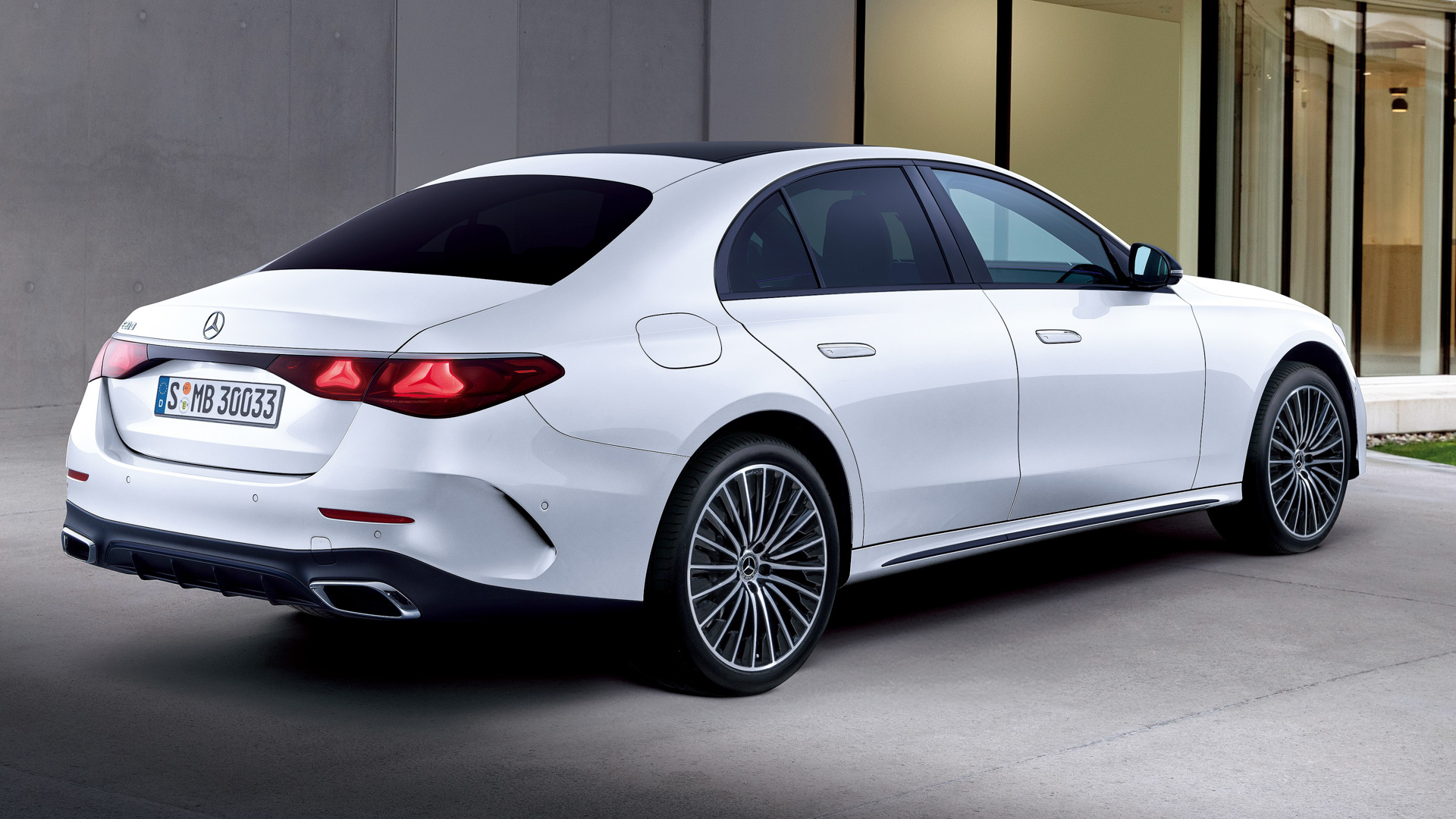 E 200 Sports Night Edition