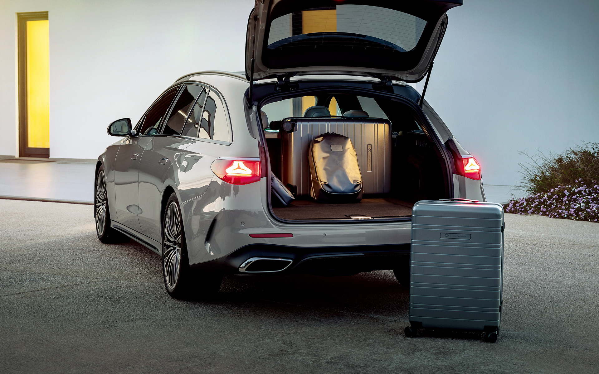 E 200 Stationwagon Sports Night Edition