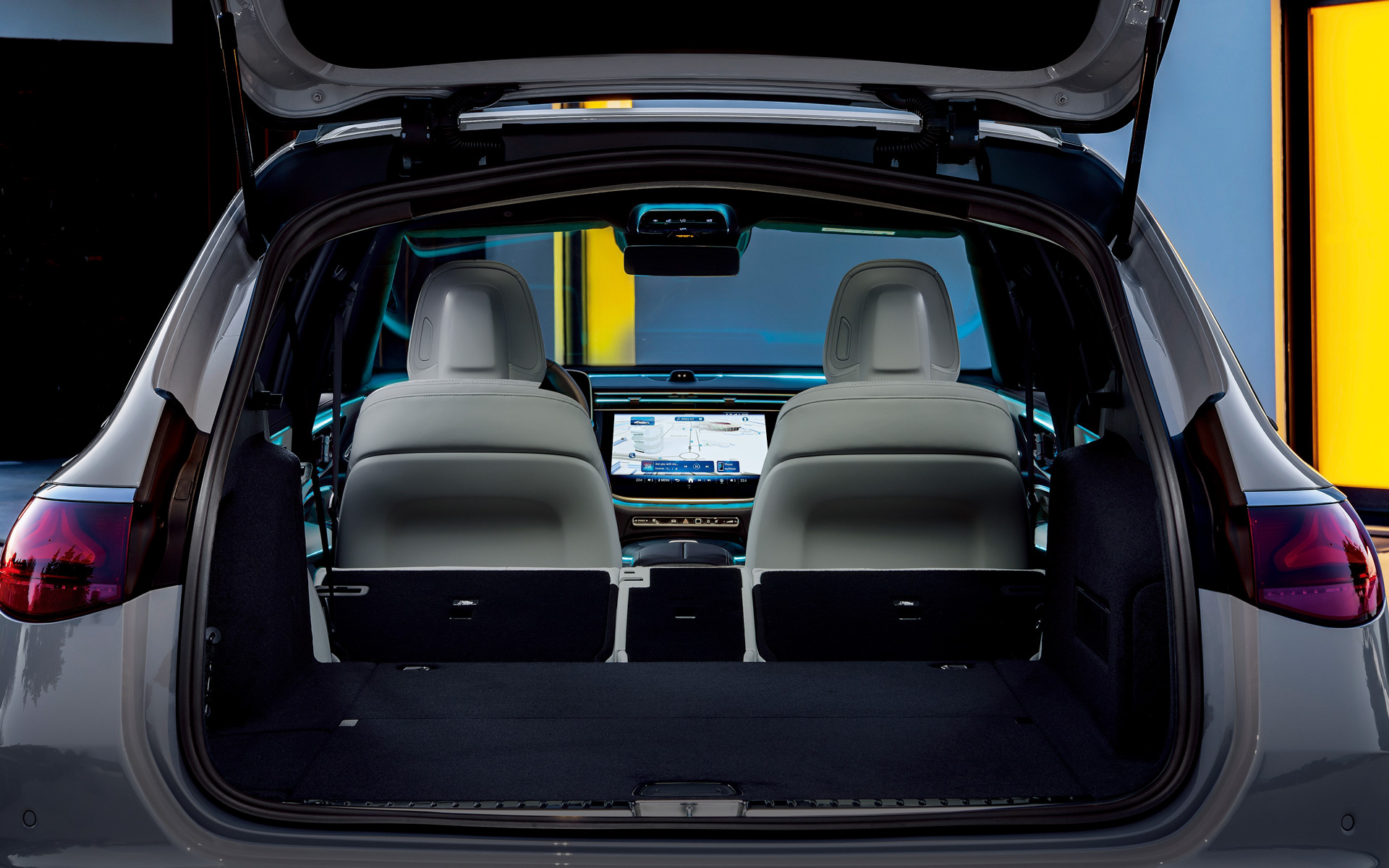 E 200 Stationwagon Sports Night Edition