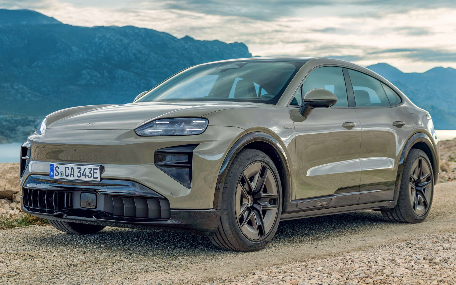 カイエン・ターボ・クーペ・エレクトリック