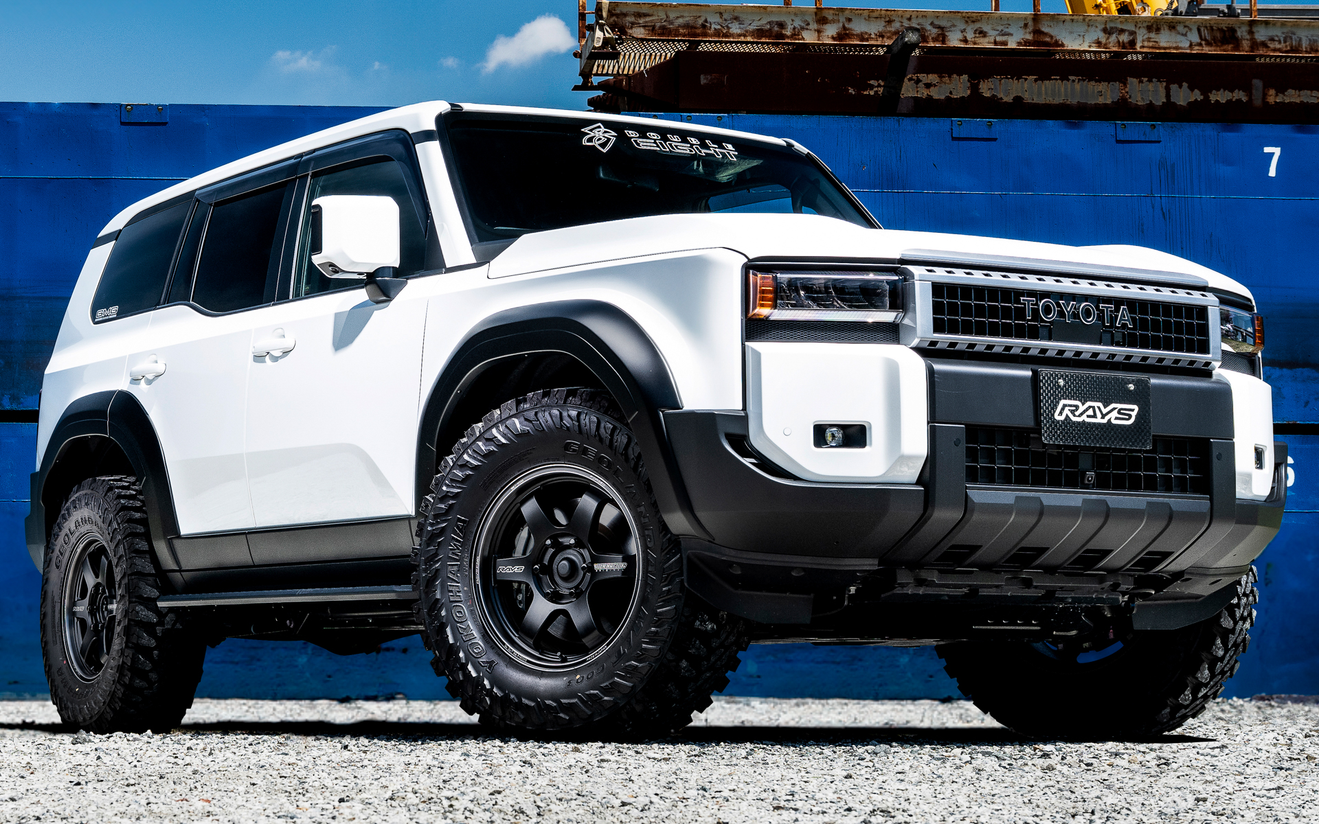 TE37 ultra LARGE P.C.D. Black Shadow LTD.×トヨタ「ランドクルーザー250」