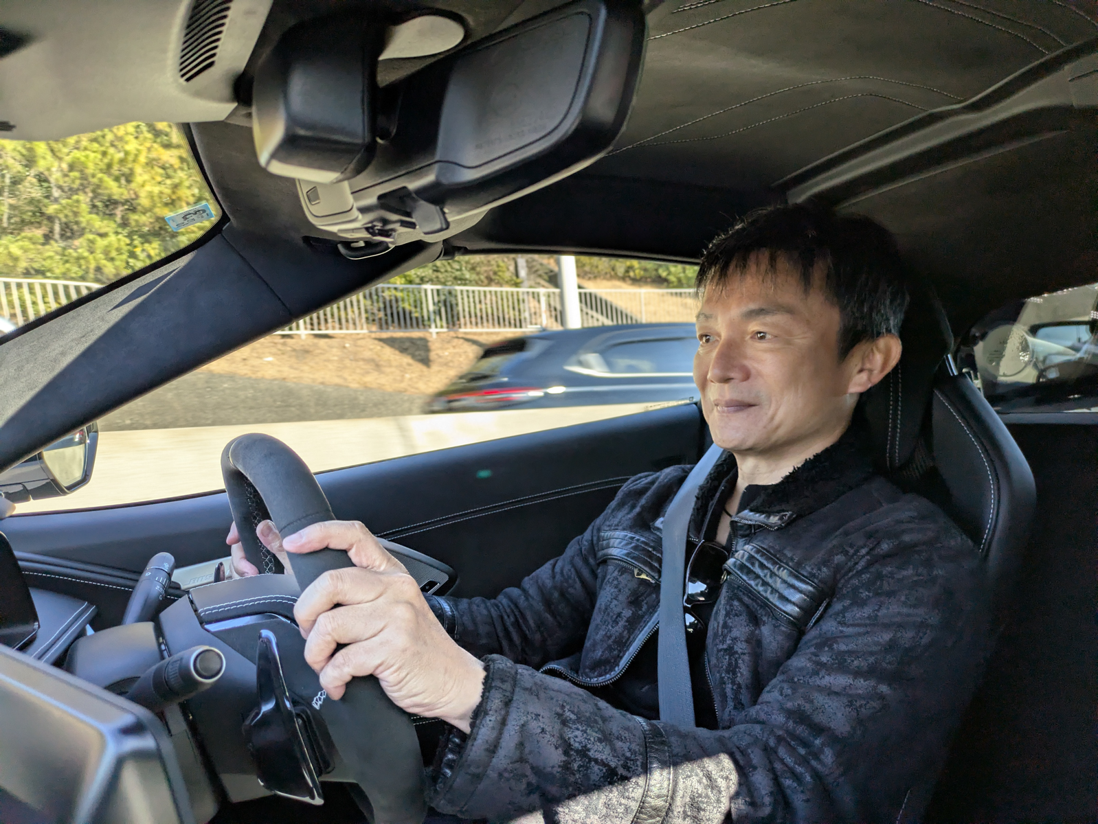 ステアリングフィールはダイレクト感がある