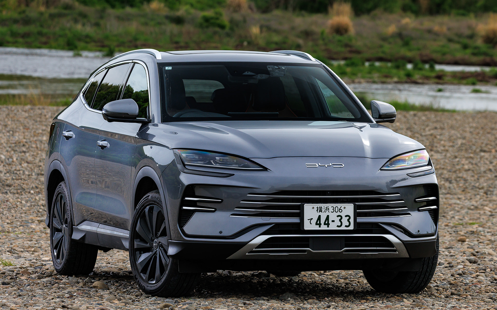 今回試乗したのは2025年12月に発売となったPHEV「シーライオン6」。往路は四輪駆動モデルの「シーライオン6 AWD」（448万8000円）、復路は前輪駆動モデルの「シーライオン6」（398万2000円）で走ってみた