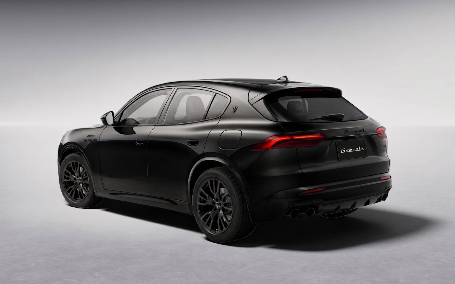 「グレカーレ モデナ ネロ・インフィニート」