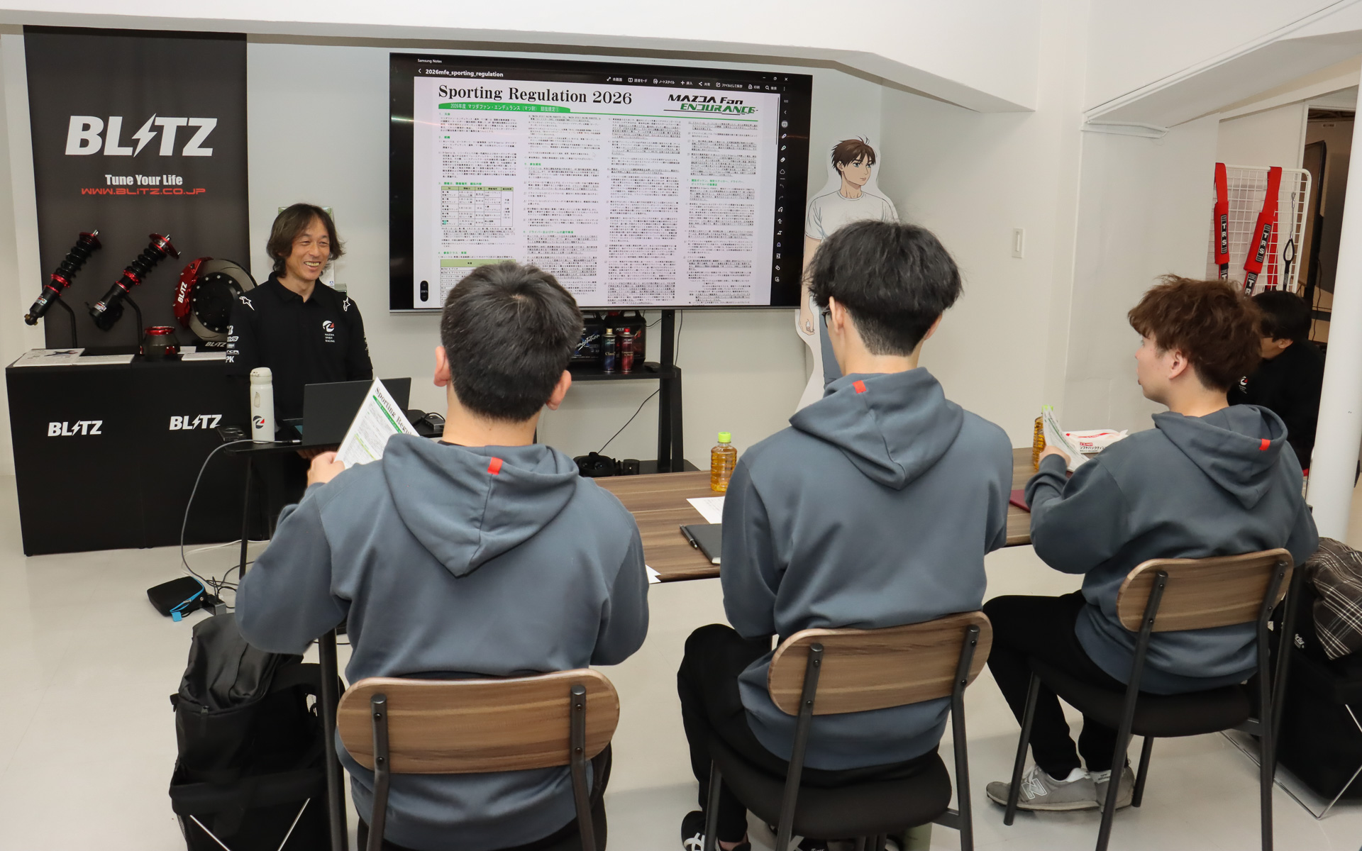 参戦するマツ耐のレギュレーションでの注意点などを紹介する加藤氏