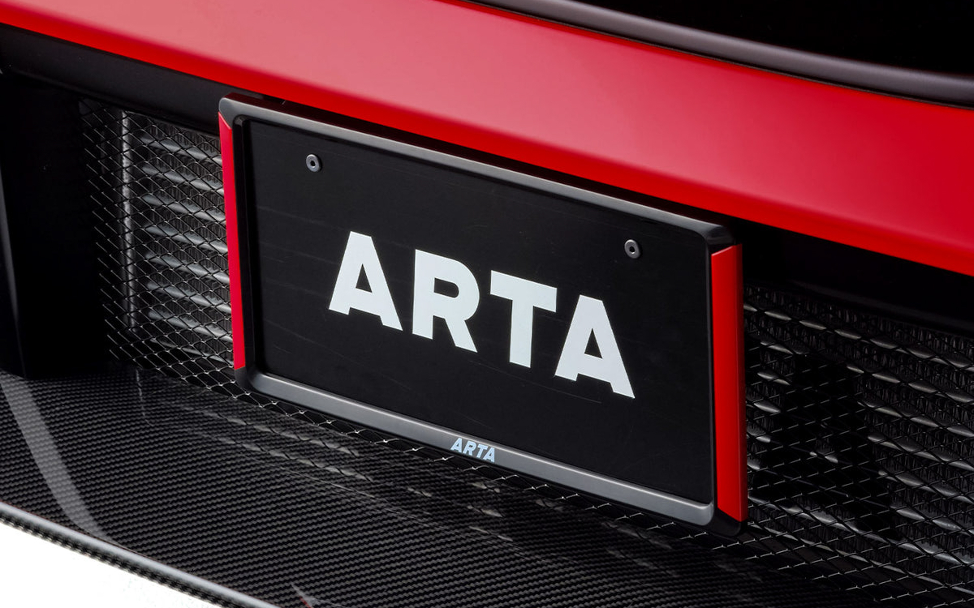 RTA ライセンスプレートフレーム（SILVER/RED）価格2480円