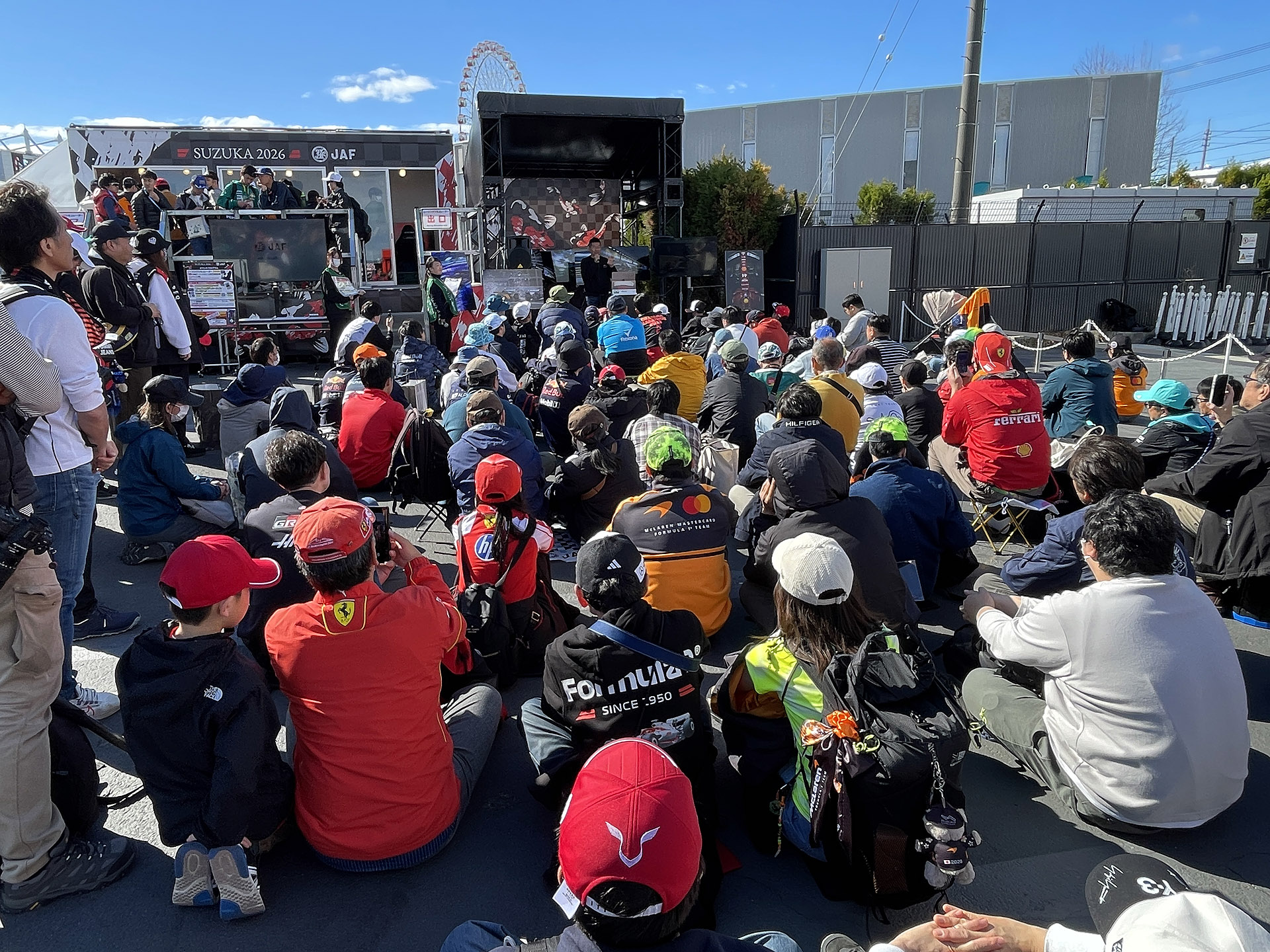 木曜から盛況。金曜日～日曜日の混雑が心配なほど