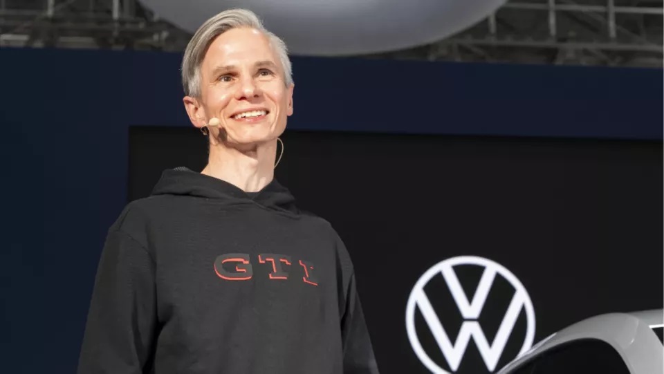 フォルクスワーゲン ジャパンのブランドディレクターで、フォルクスワーゲン グループ ジャパンの代表取締役社長にも就任した、マーティン・ザーゲ氏によるグリーティングを皮切りに、50周年を祝うオープニングセレモニーを実施する