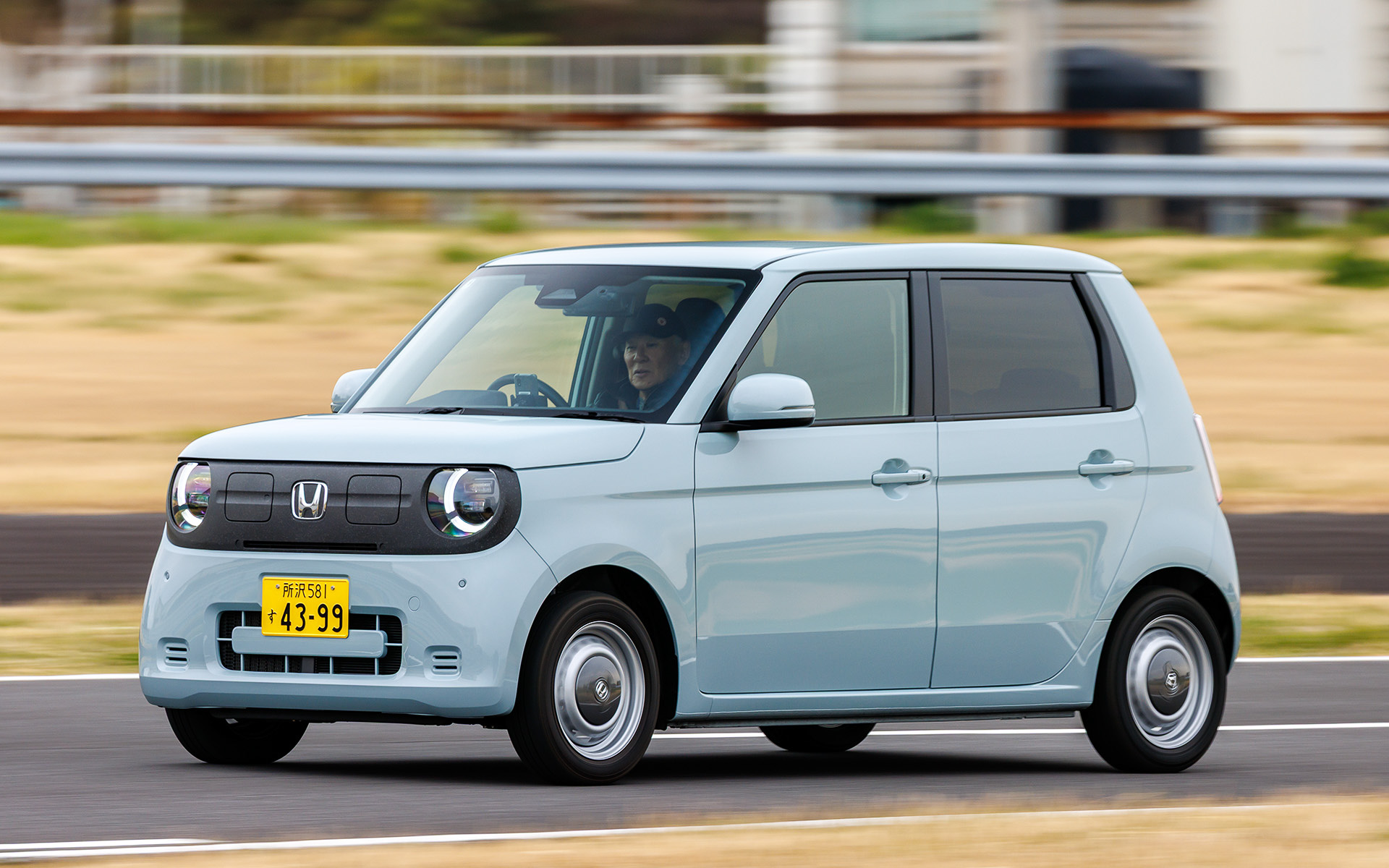3月に行なわれたメーカー合同EV取材会。国内メーカーのBEV/PHEVを主とした最新電動モデルが一同に会し、各モデルに試乗することができた。今回はその第四弾としてホンダ「N-ONE e:」編をお届けする