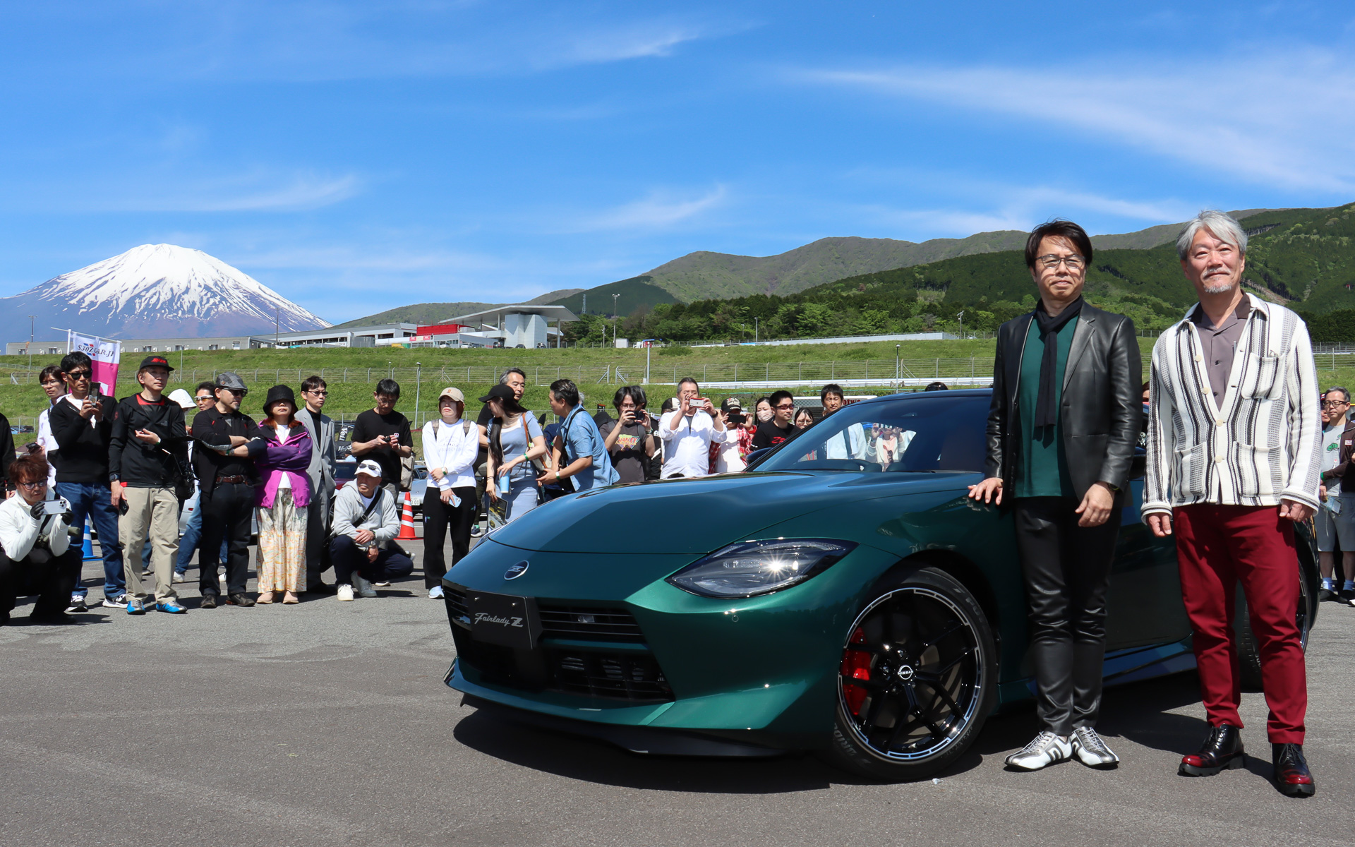 富士スピードウェイで開催された「DUNLOP オールフェアレディZミーティング2026」で今夏発売予定の「フェアレディZ」マイチェン車両を初公開