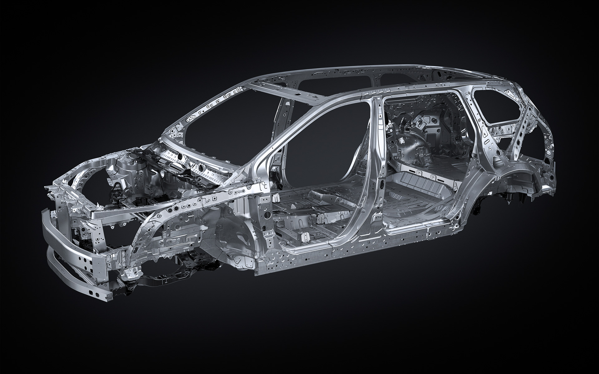 新型「TZ」のシステム最高出力は300kW（407.8PS）。前後それぞれに167.0kW（227PS）のモーターを搭載する4WDを採用