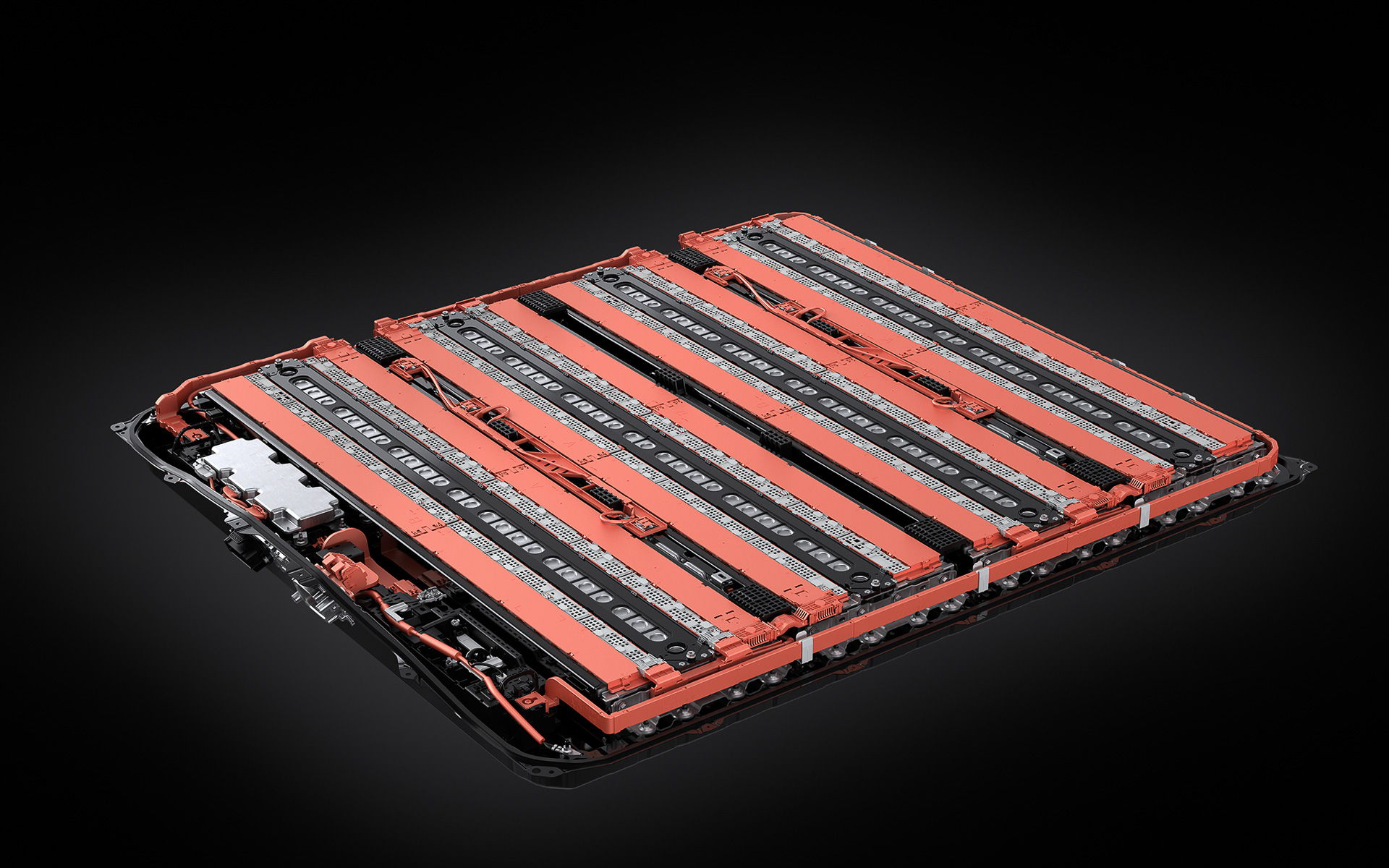 新型「TZ」のシステム最高出力は300kW（407.8PS）。前後それぞれに167.0kW（227PS）のモーターを搭載する4WDを採用