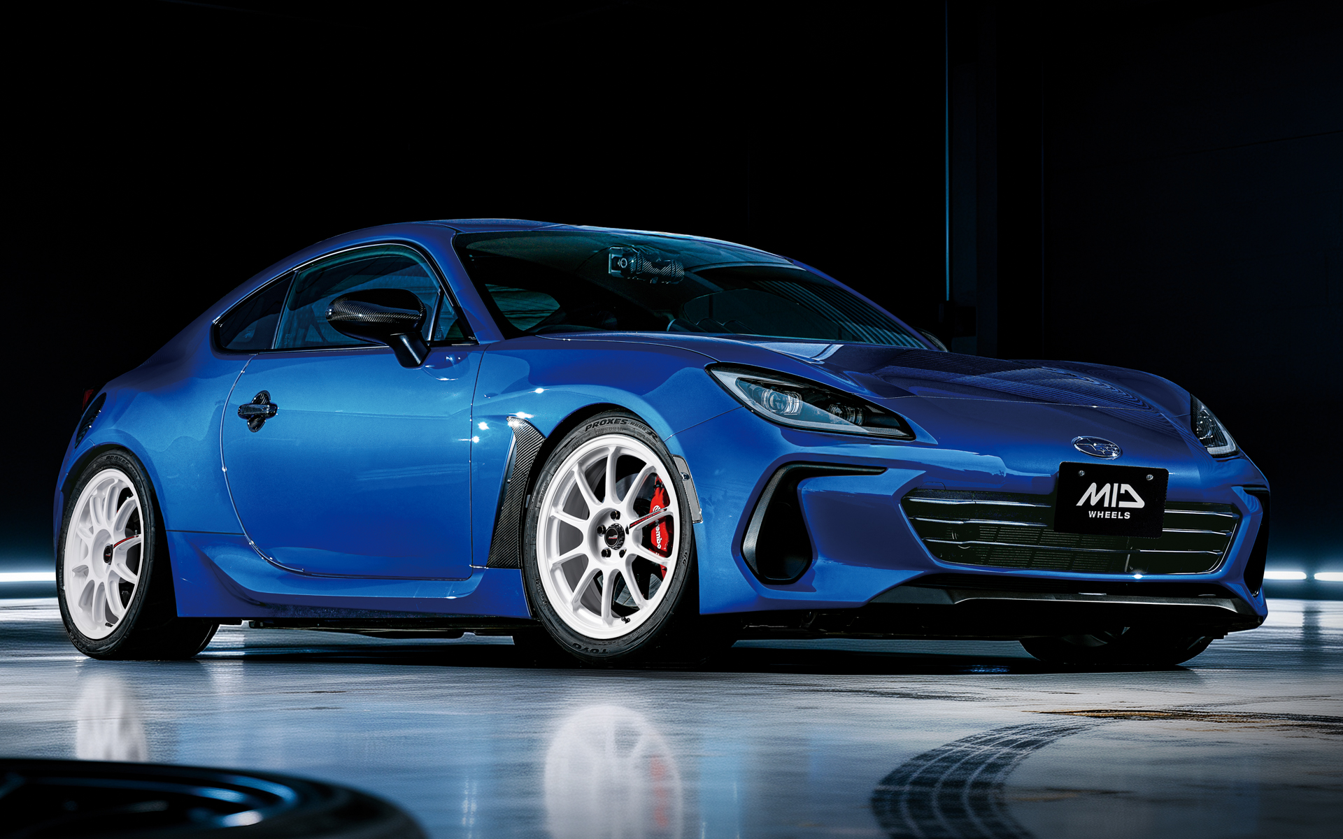 MIDレーシング「R10 EVO」×スバル「BRZ」装着イメージ