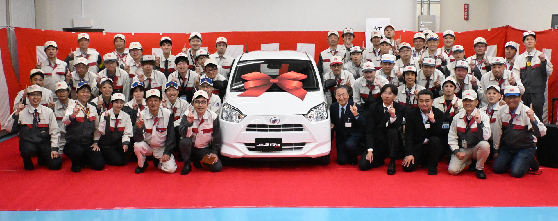 購入できた幸運な人は、ぜひ長く安全にモータースポーツを楽しんでいただきたい