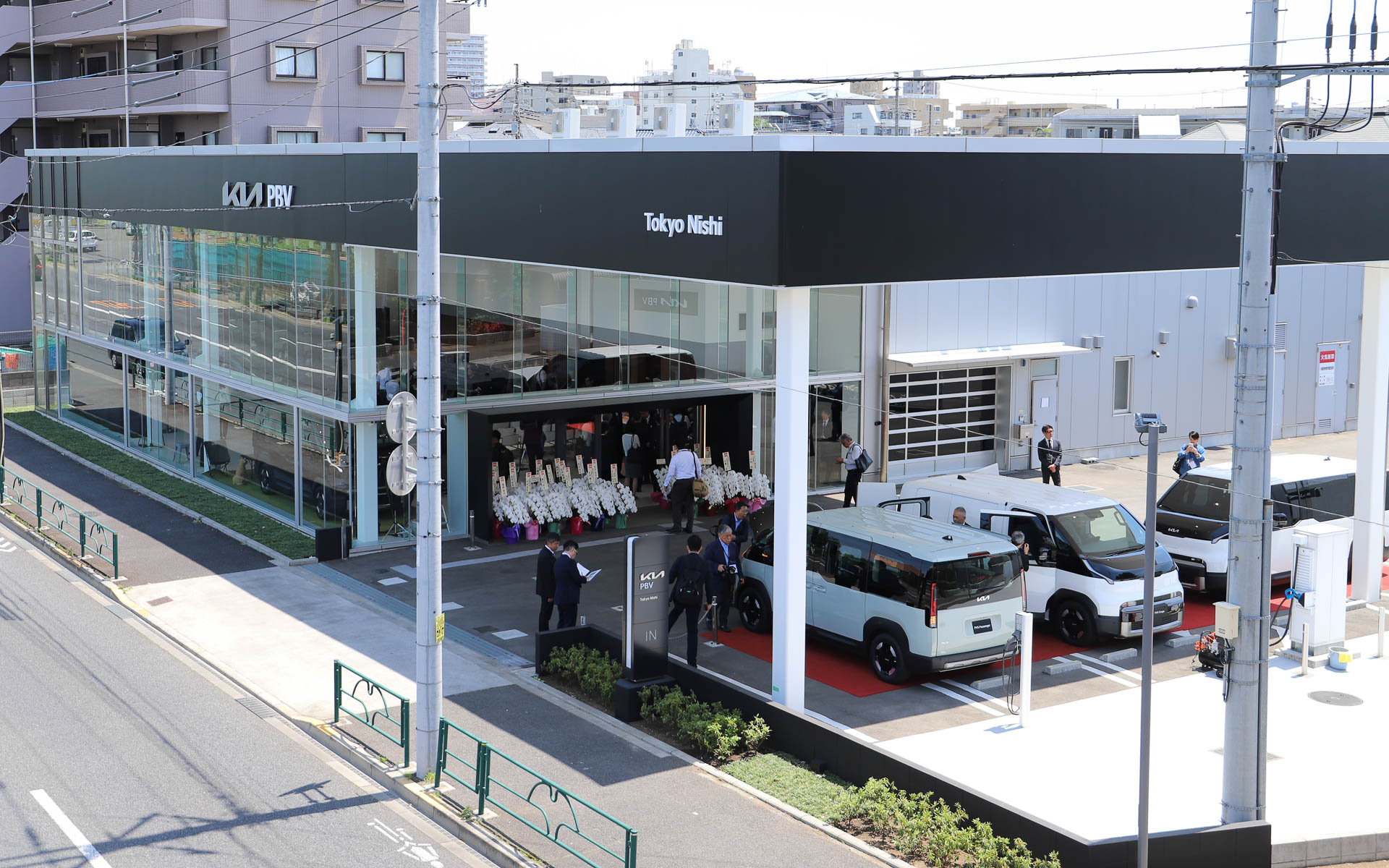 Kia PBV 東京西は新青梅街道沿いに位置する