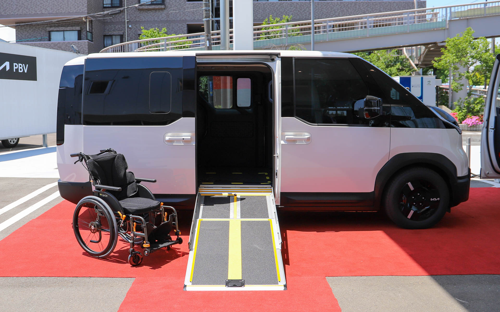 PV5 WAV（車いす仕様車）