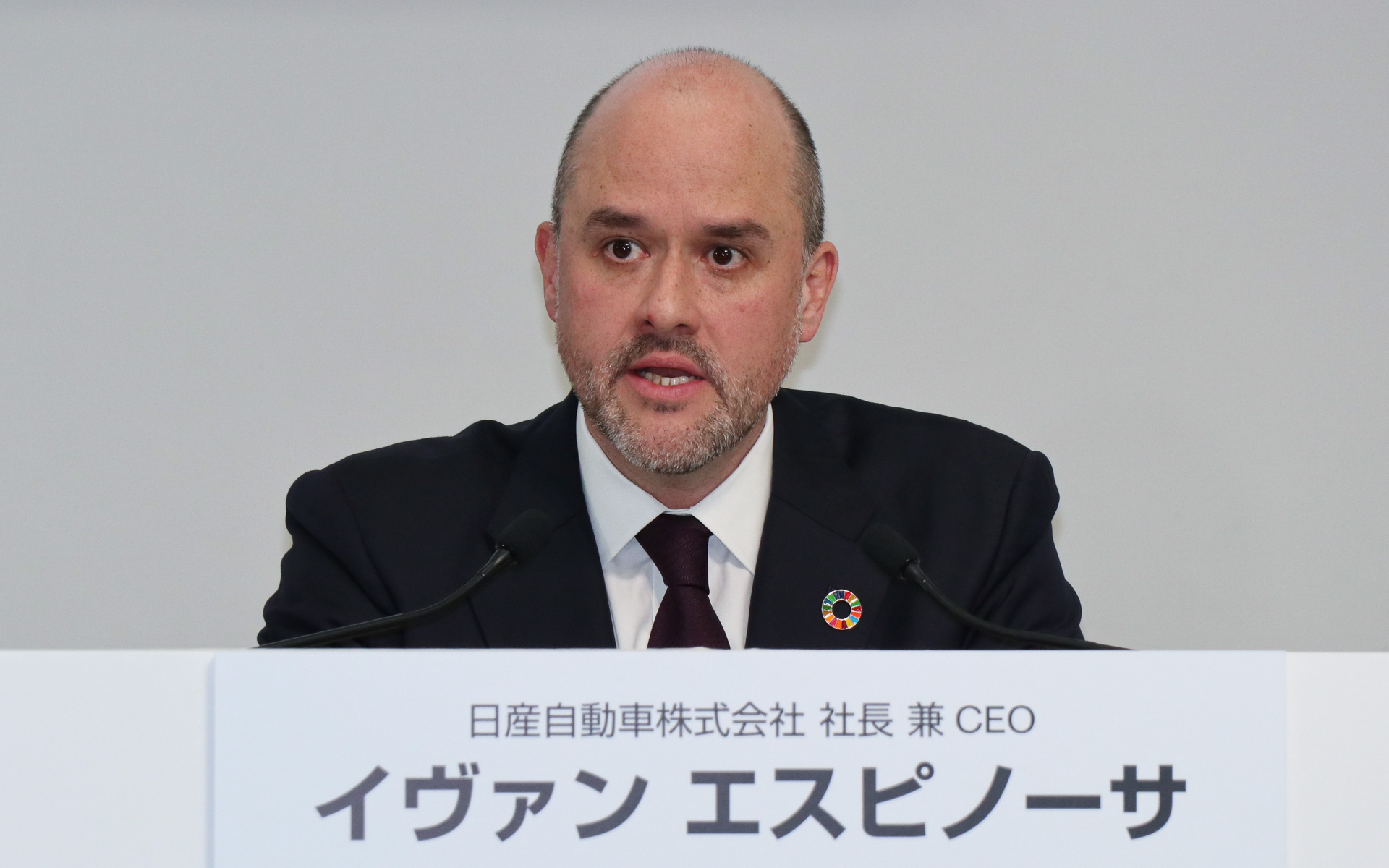 2025年度 通期の決算説明会に出席した日産自動車株式会社 社長兼CEO イヴァン・エスピノーサ氏