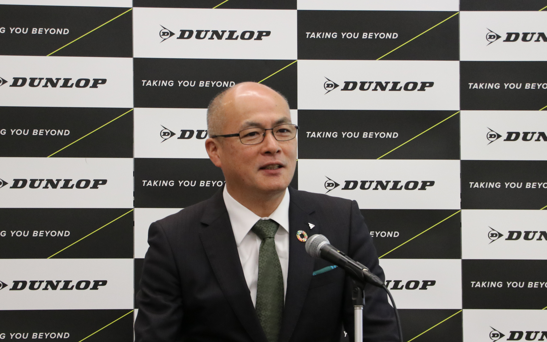 記者会見を行なった住友ゴム工業株式会社 代表取締役社長  國安恭彰氏
