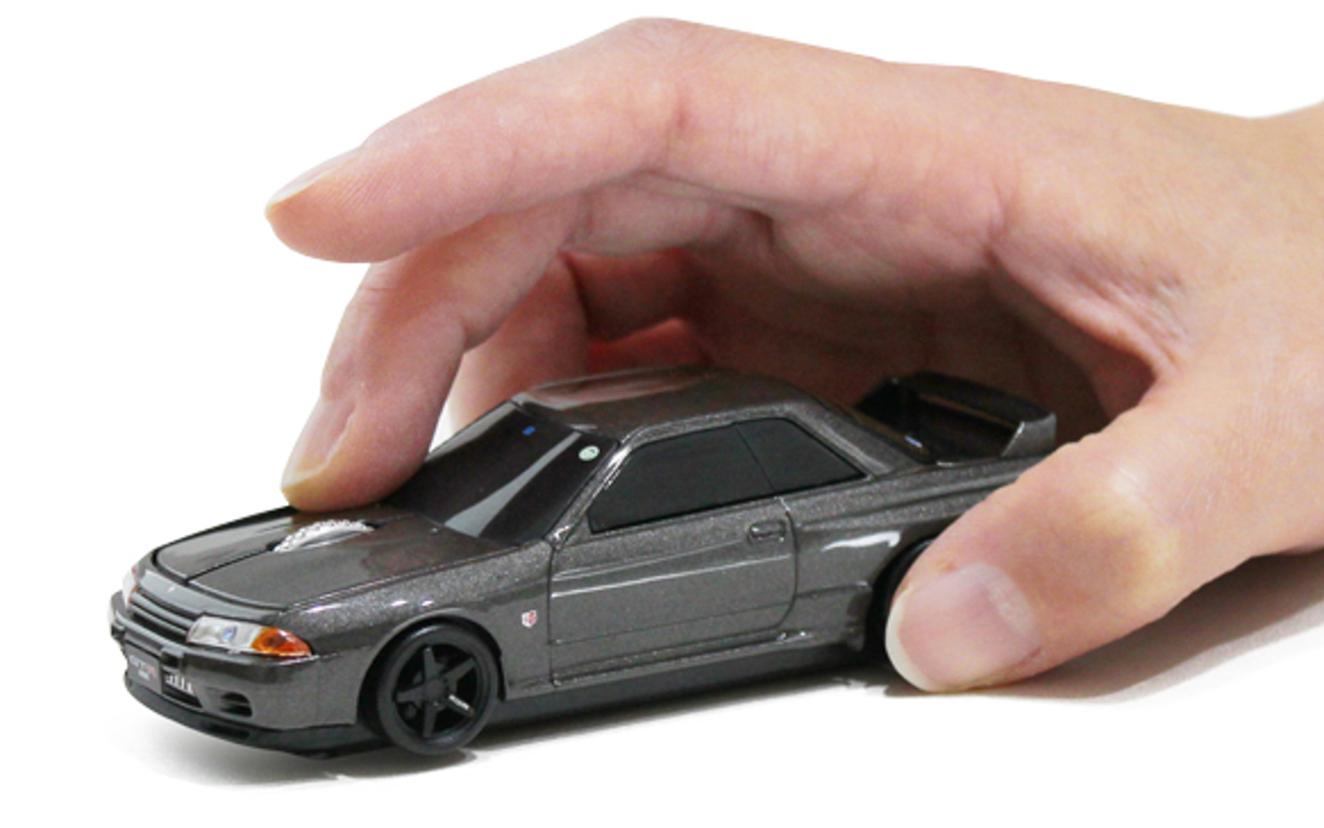ライトが光る「日産スカイラインGT-R（BNR32）型Bluetoothマウス」が再販される