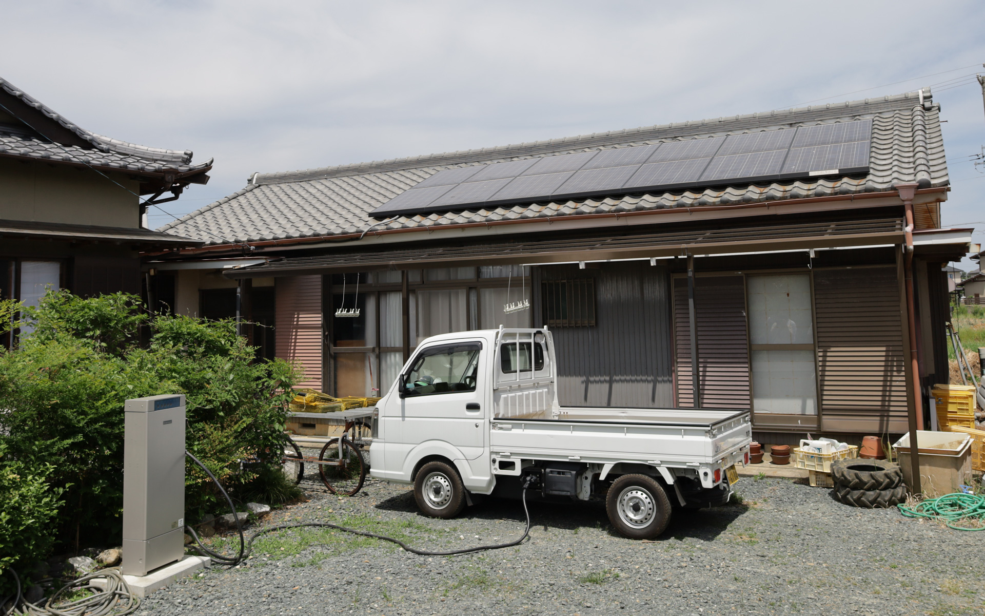 本間さん宅では10年以上前から太陽光パネルを導入していた