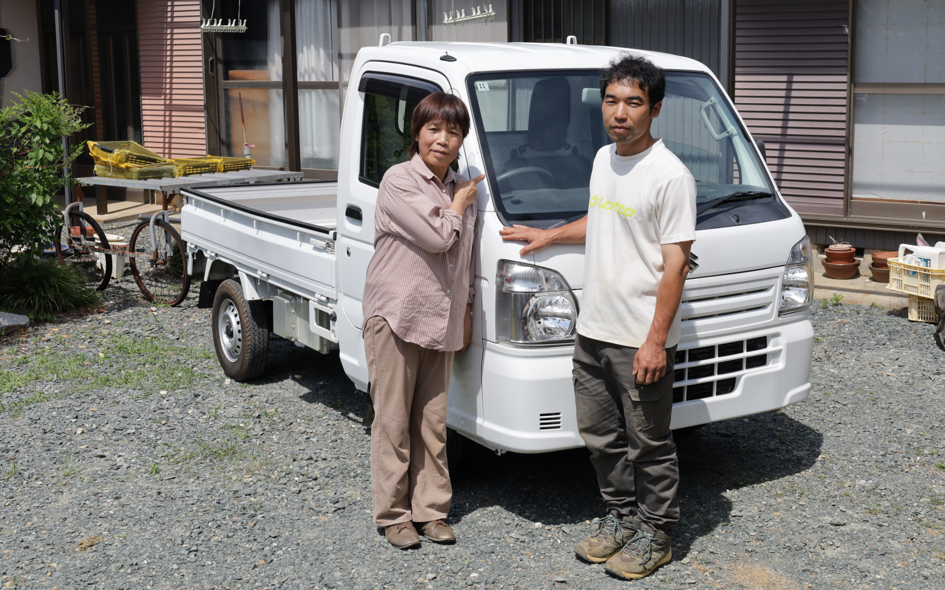 取材に訪れた本間さん宅では「いまは2人で農作業を切り盛りしている」とのことで、人手不足を補うためにヤマハの散布用ドローンを導入するなどハイテク活用も進んでいるという