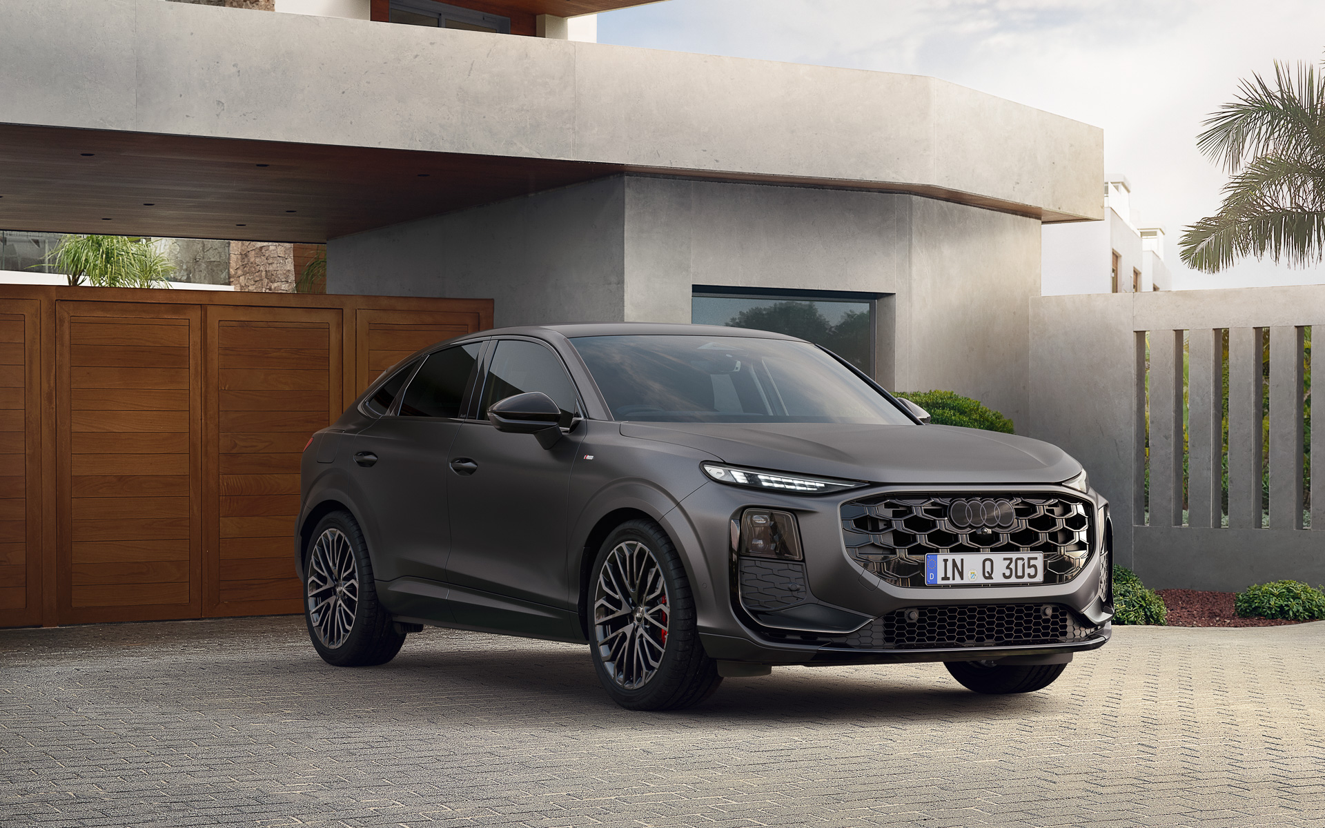 Q3 スポーツバック matte edition