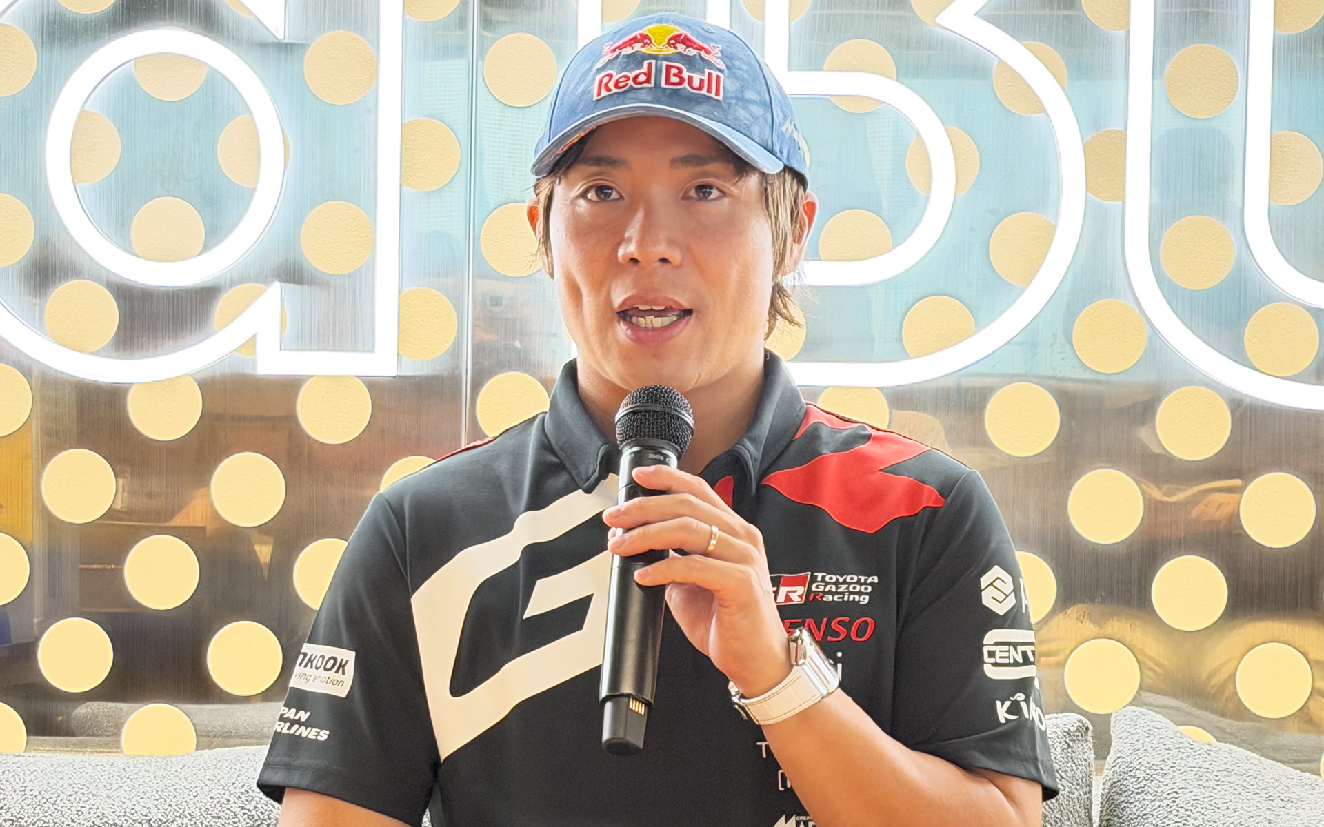 レッドブル・アスリートの1人であり、ラリージャパン開催を翌週に控えた5月21日、勝田貴元選手は共同インタビューに応じた