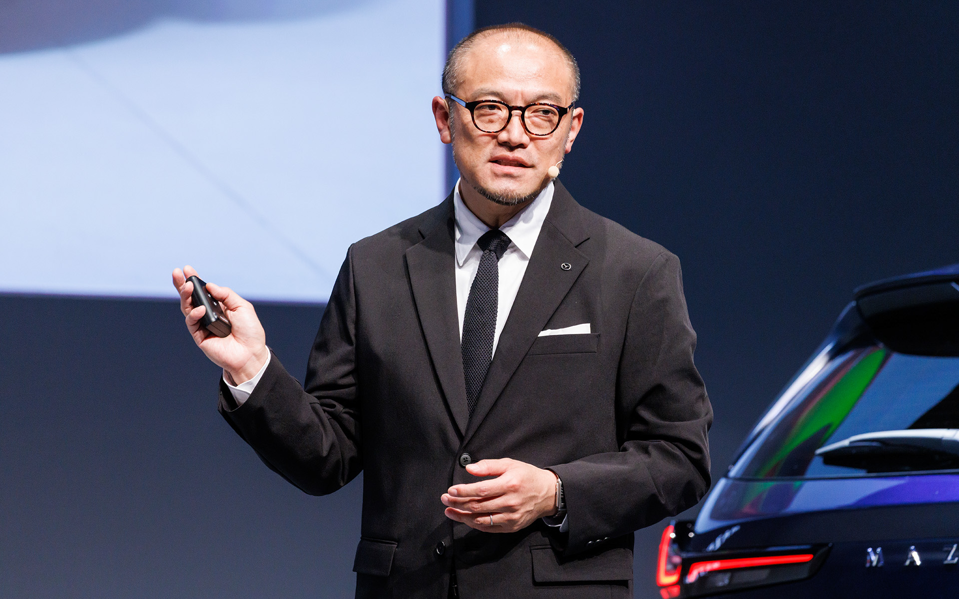 新型CX-5チーフデザイナー 椿貴紀氏