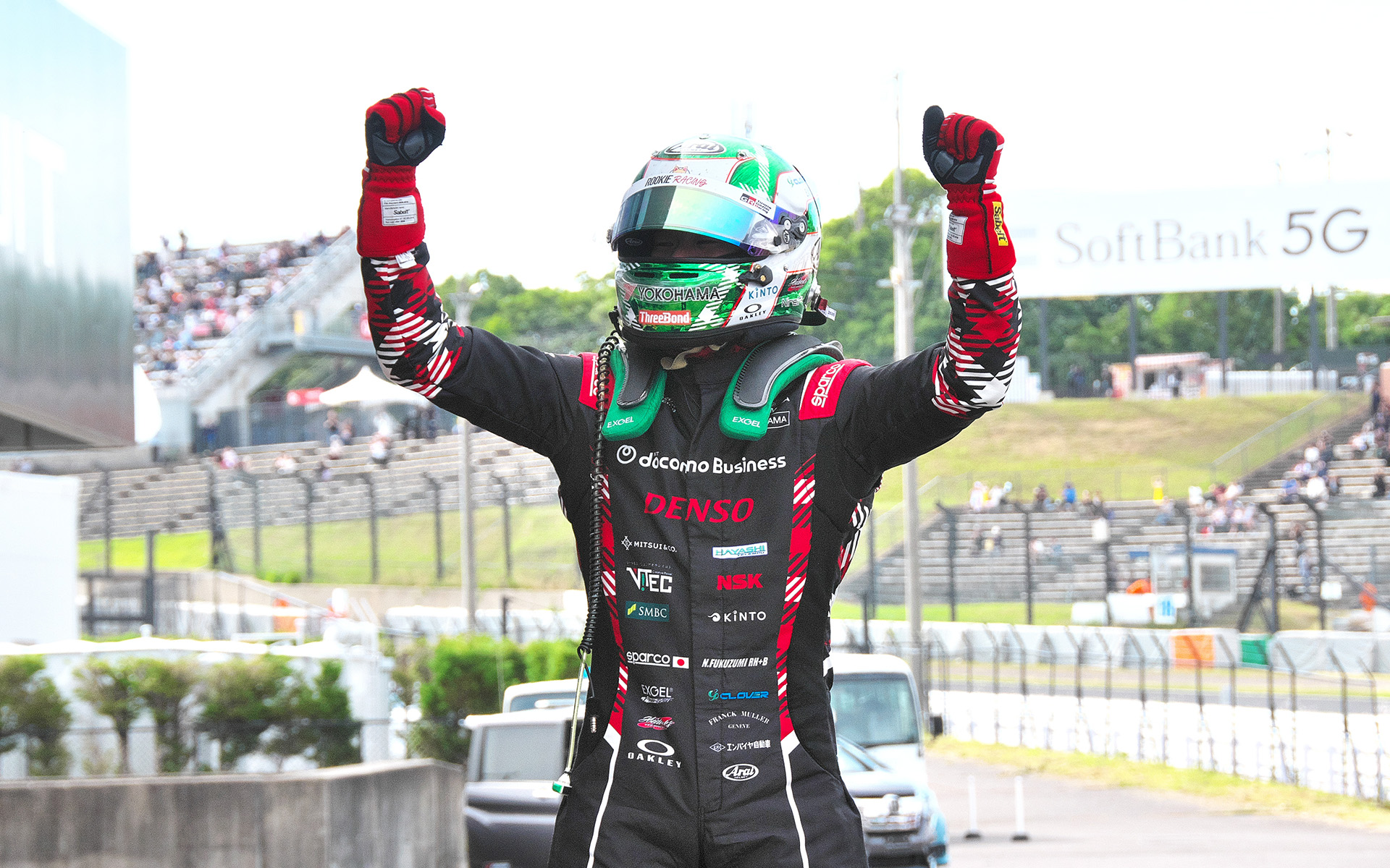 スーパーフォーミュラ第5戦鈴鹿を優勝した福住仁嶺選手。ルーキーレーシングとしては初勝利
