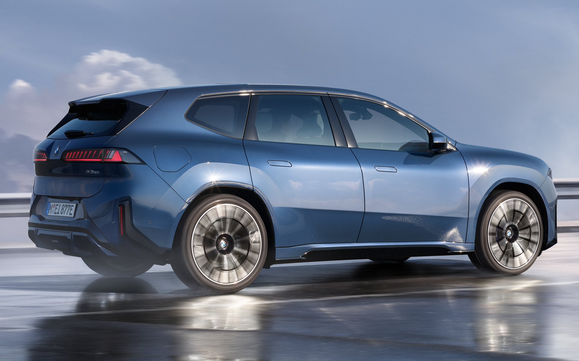 BMWのノイエ・クラッセ第1弾モデル新型「iX3」