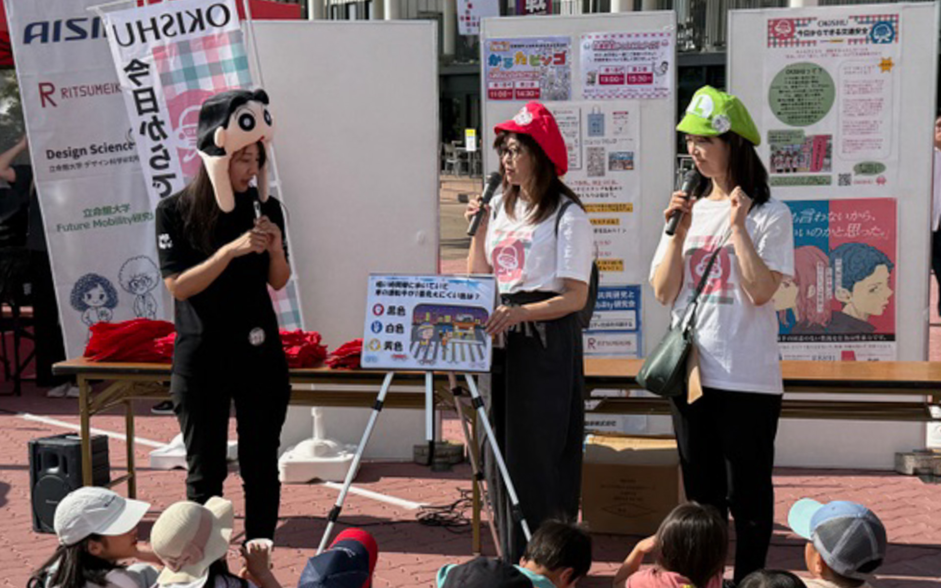 GRガレージ京都伏見のしんちゃんとOKISHU（オキシュー）のコラボで、「交通安全じゃんけんクイズ」を行ないました。みんな真剣に聞いてくれて、グー・チョキ・パーで一生懸命答えてくれて嬉しかったです