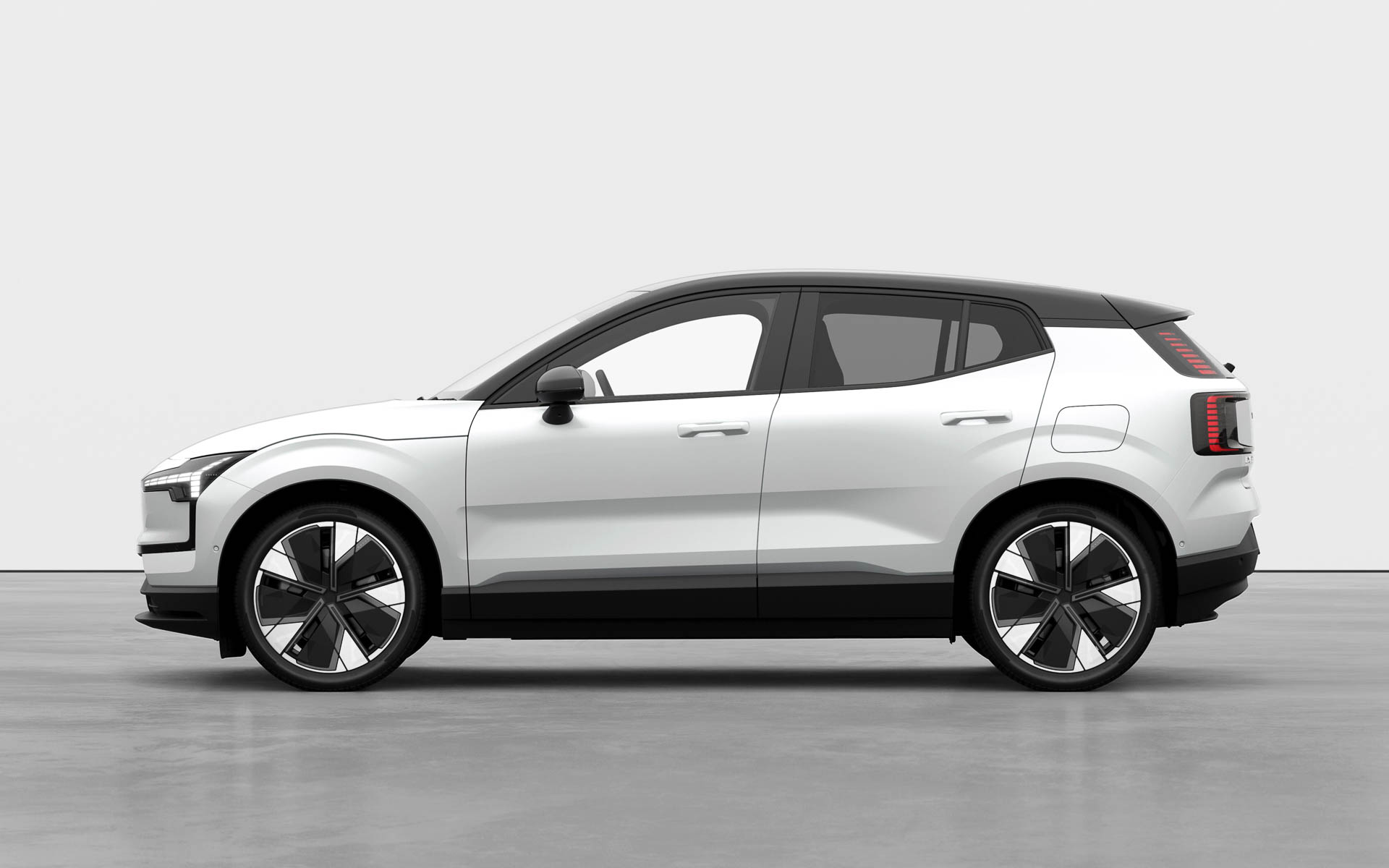 EX30 Ultra P8 AWD Electric