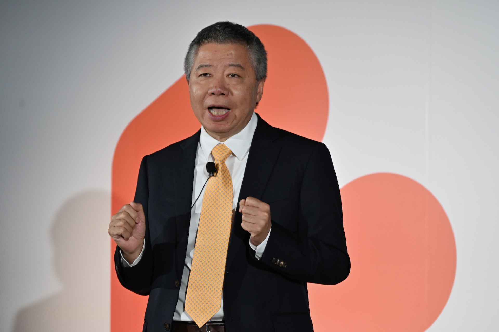 株式会社EMT CEO 何暁慶氏