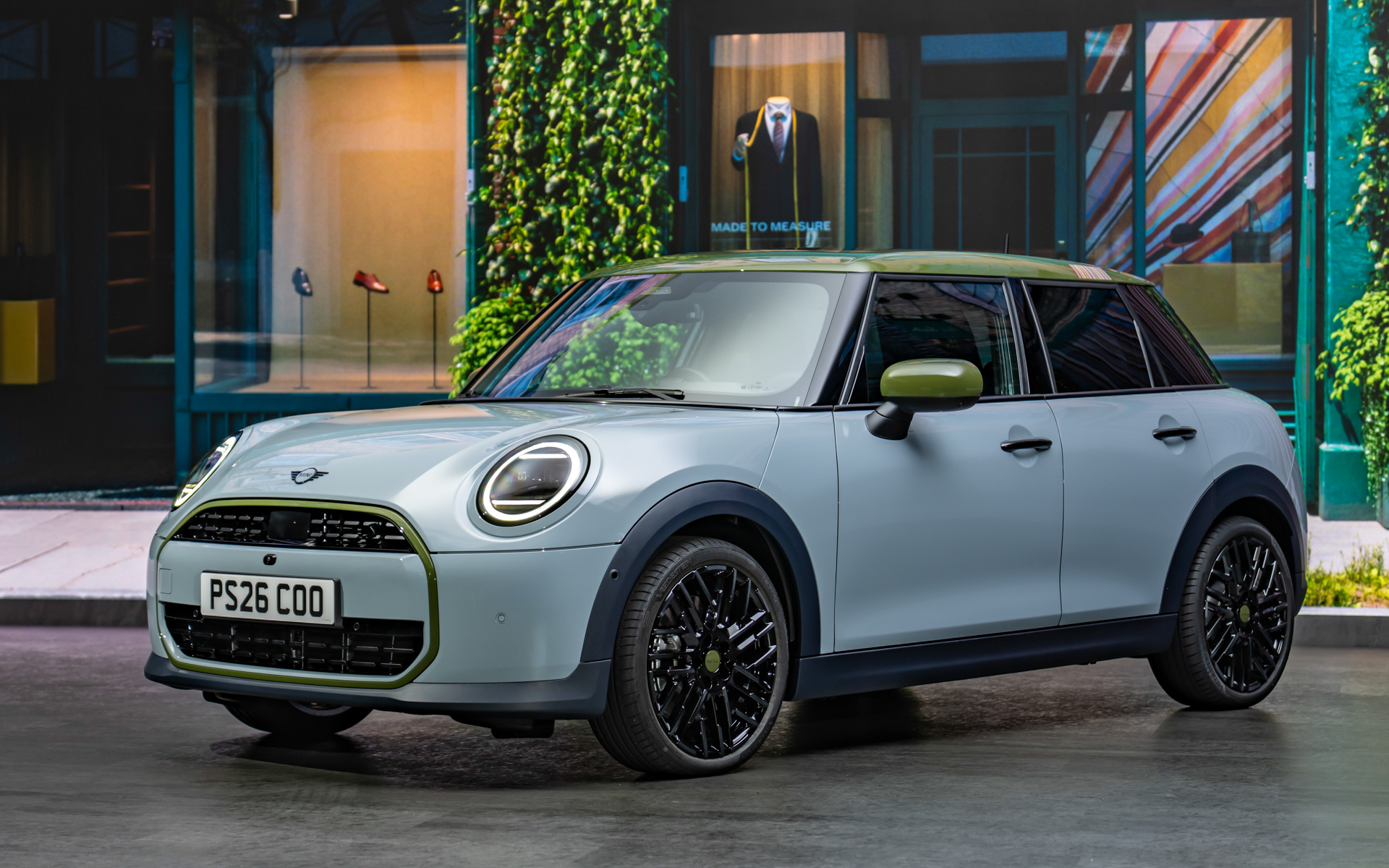 MINIポール・スミス・エディションのガソリン・エンジン搭載モデルの価格公表