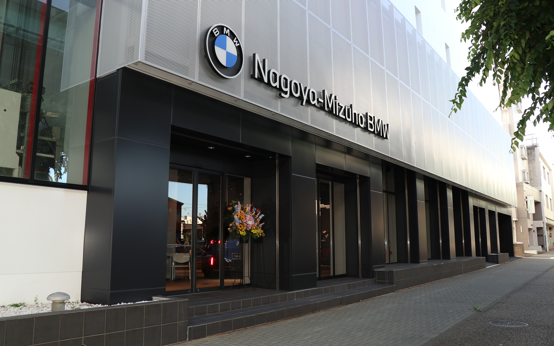 名古屋瑞穂BMWの店舗外観
