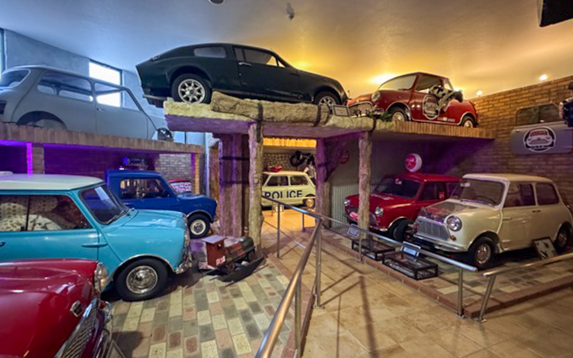 60〜70年代のMINIがズラリ並ぶコーナー。珍しいモデルもたくさんありました