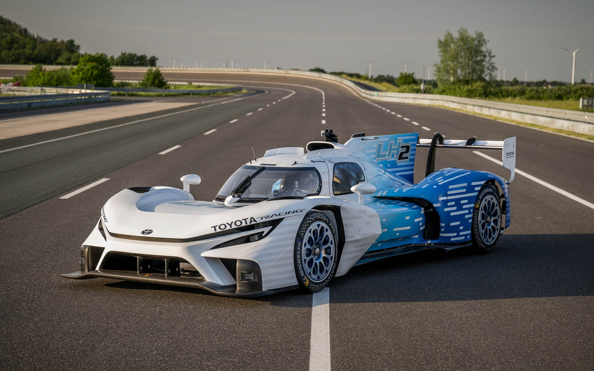 TR LH2 Racing Prototype