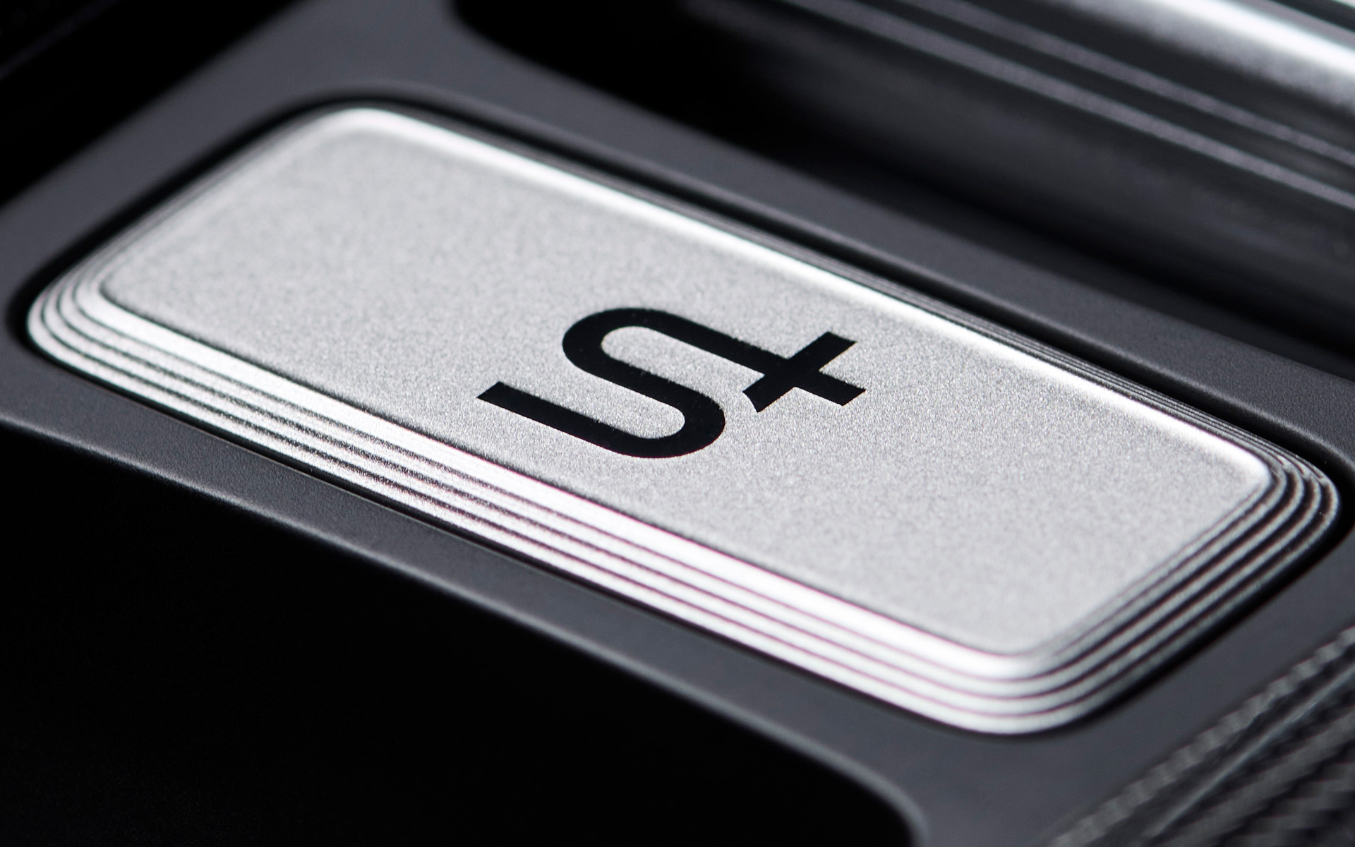 e:HEV RS S+ Shift ボタン