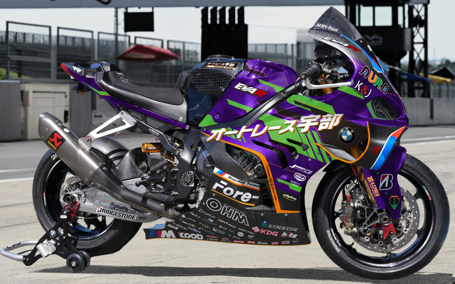 76号車「AutoRace Ube Racing Team エヴァ RT 初号機 BMW」