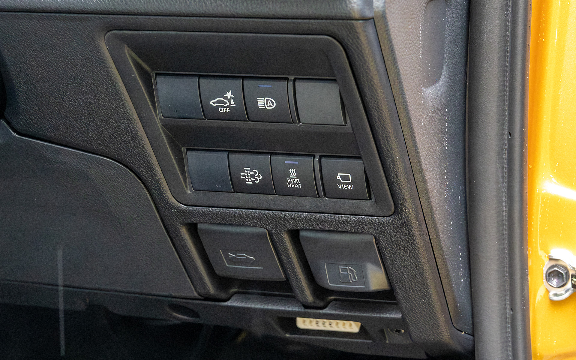 運転席右下のスイッチ類