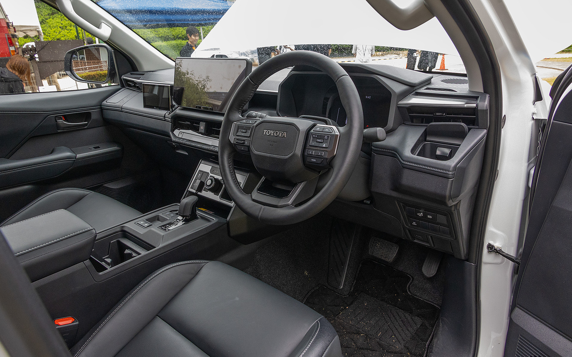 新型ハイラックスBEVモデル（海外仕様）のインテリア