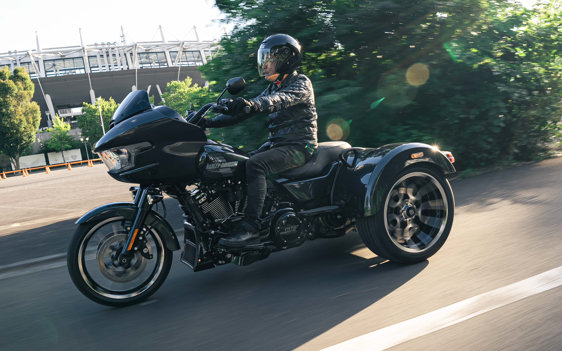 2026年モデルの「ロードグライド3」にクローズドコースで試乗した
